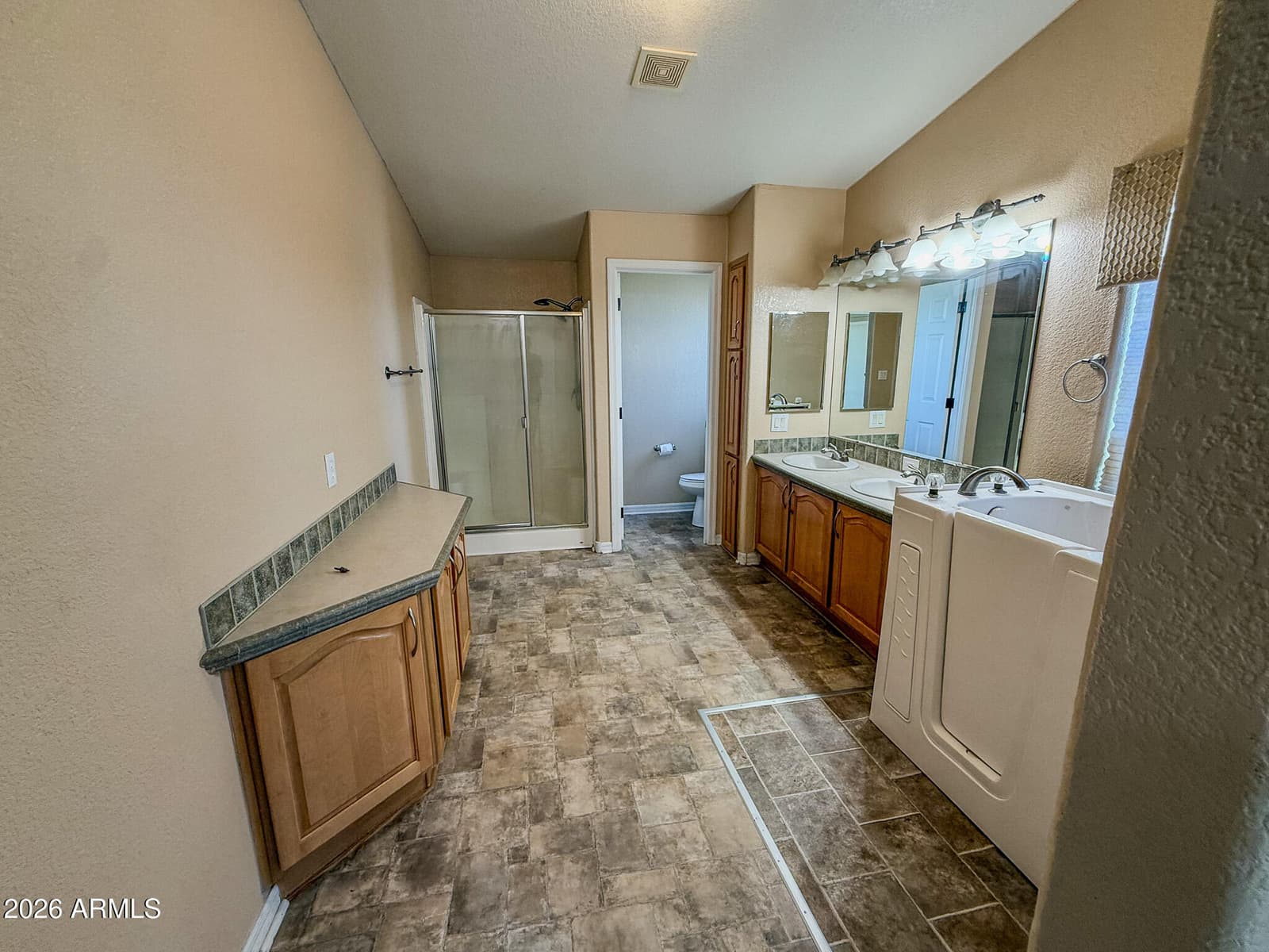 9667 E SPIRITS Path, Sierra Vista, AZ 85650 — photo 17 of 41