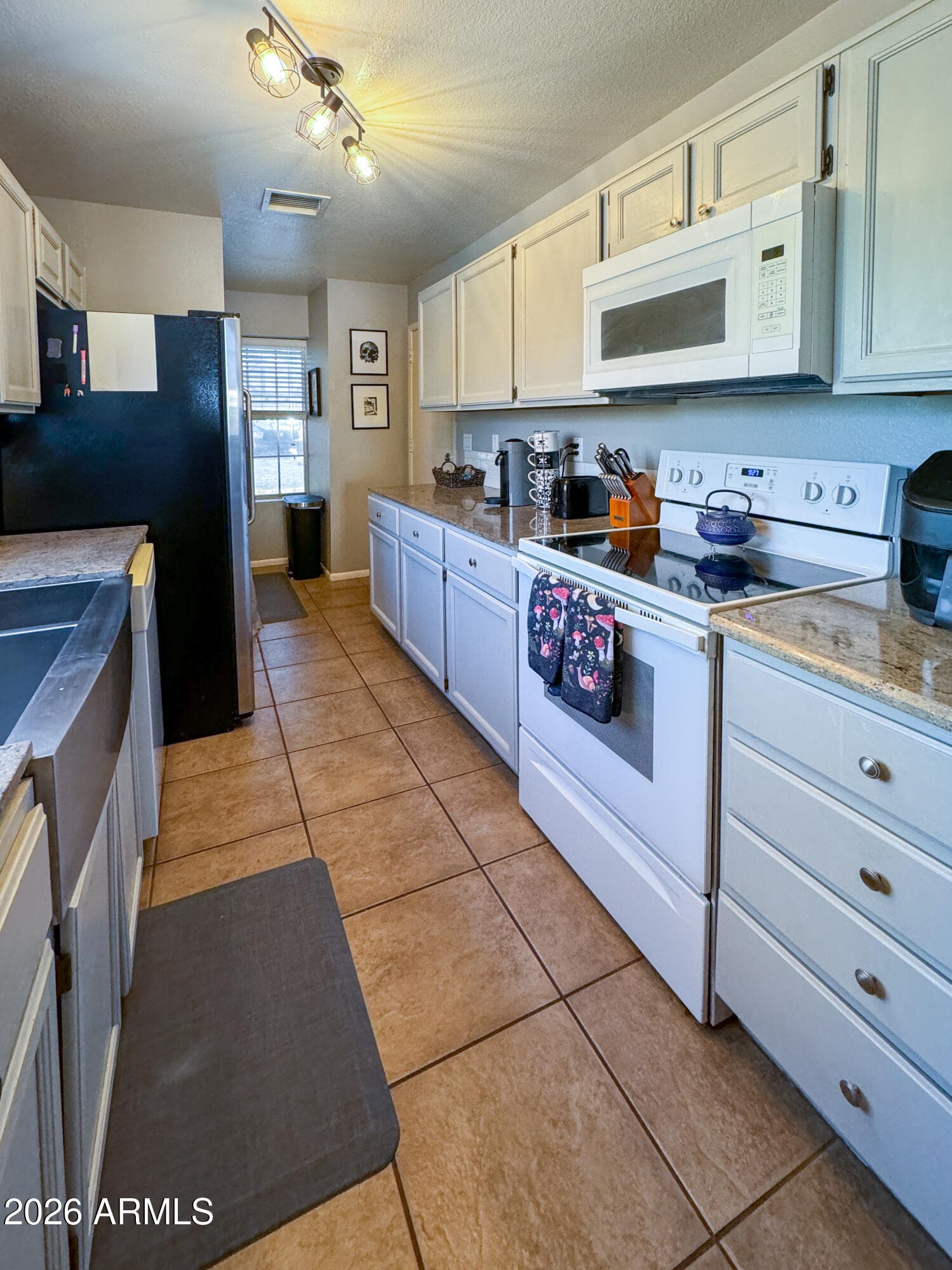 1915 S 39TH Street 81, Mesa, AZ 85206 — photo 8 of 36