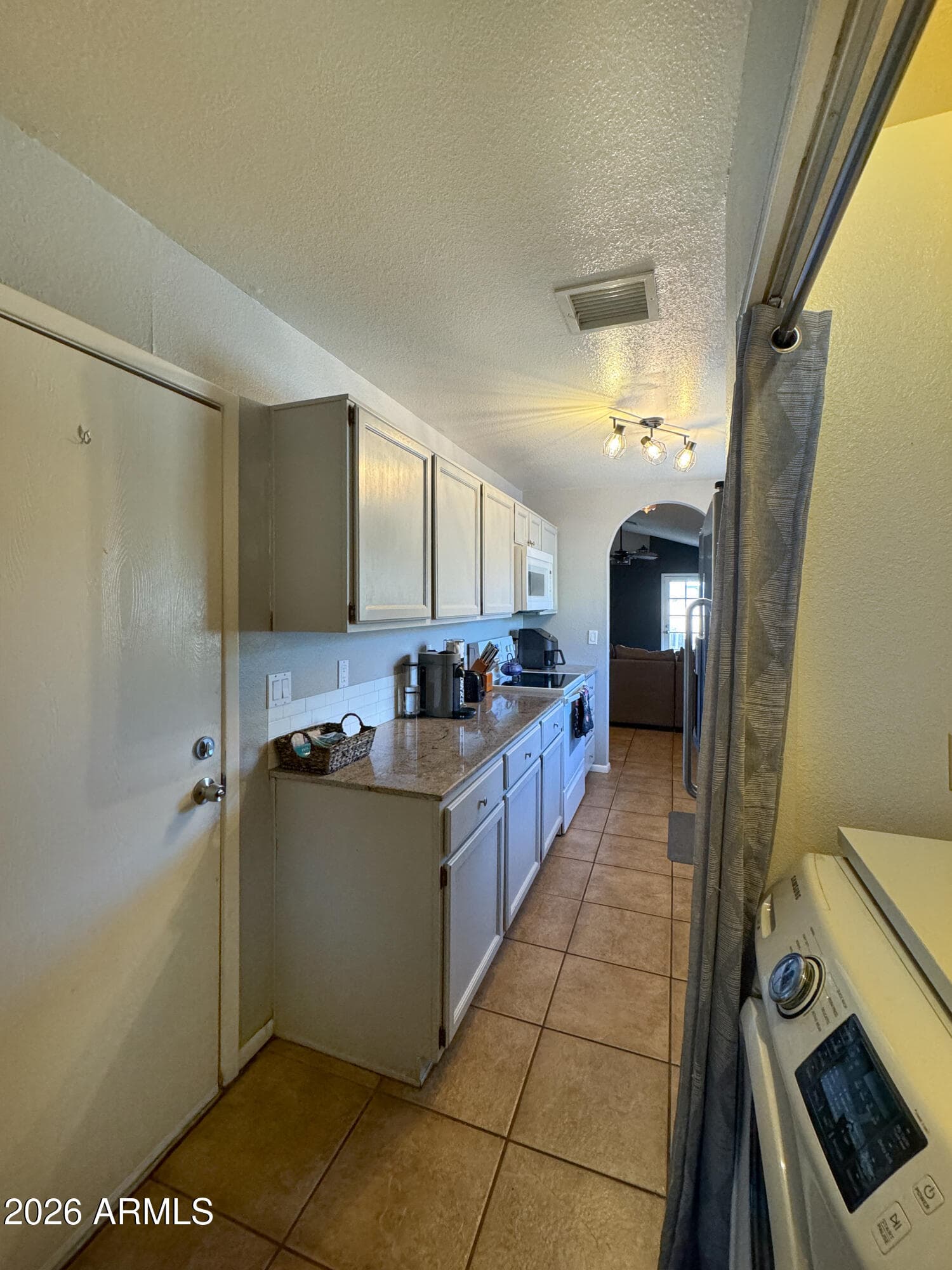 1915 S 39TH Street 81, Mesa, AZ 85206 — photo 9 of 36