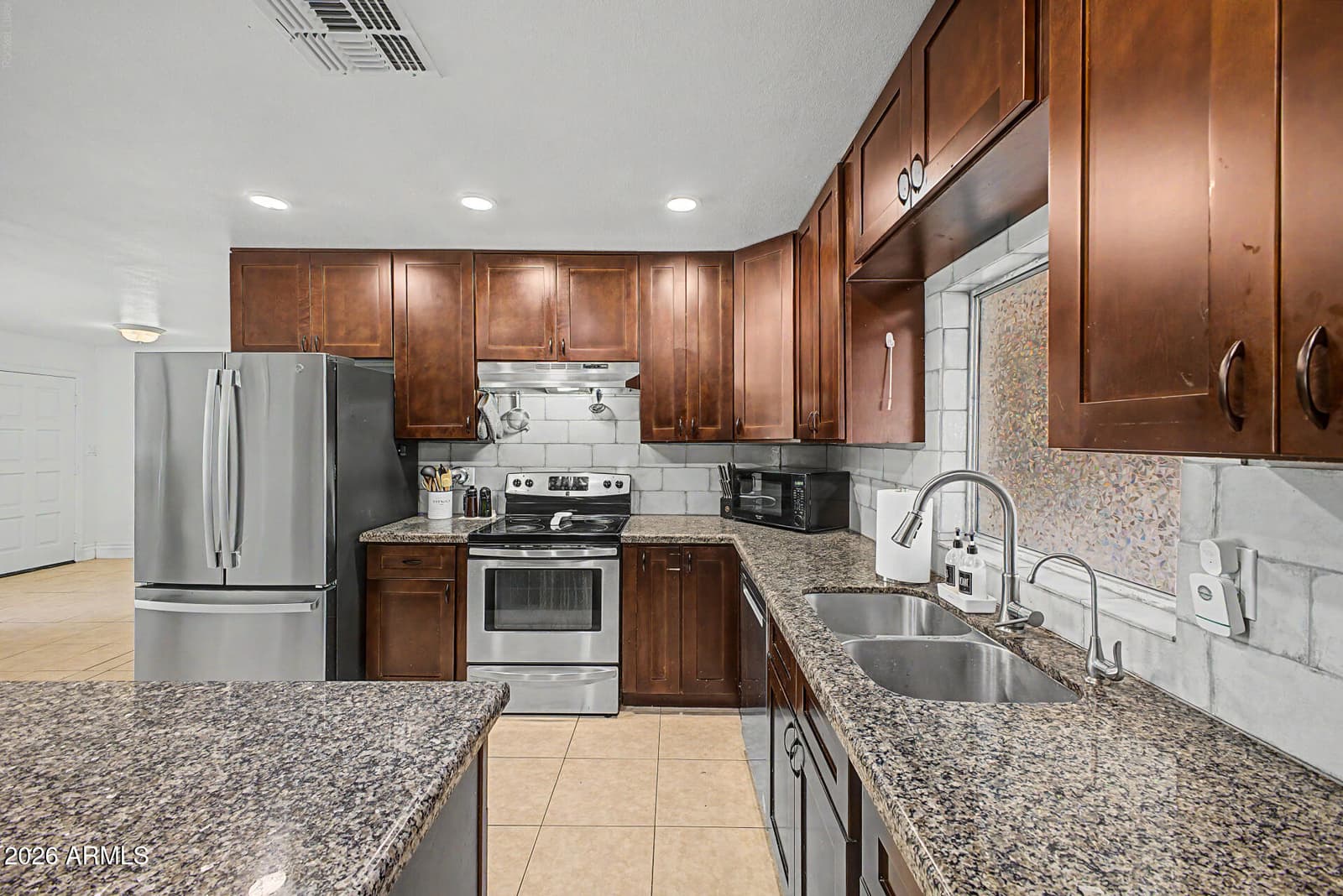 701 W LOS LAGOS VISTA Avenue, Mesa, AZ 85210 — photo 13 of 29