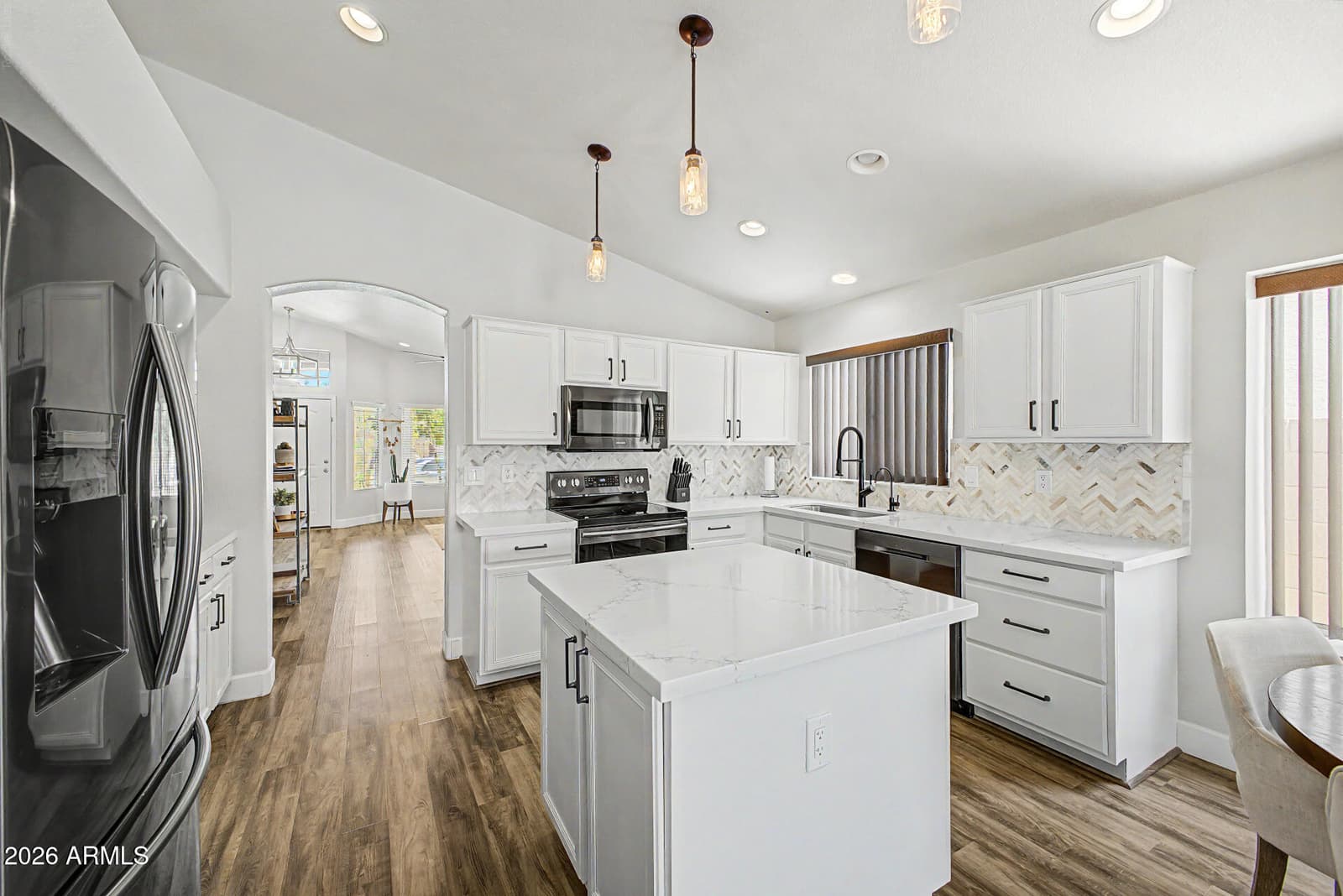 4327 E Tether Trail, Phoenix, AZ 85050 — photo 12 of 39