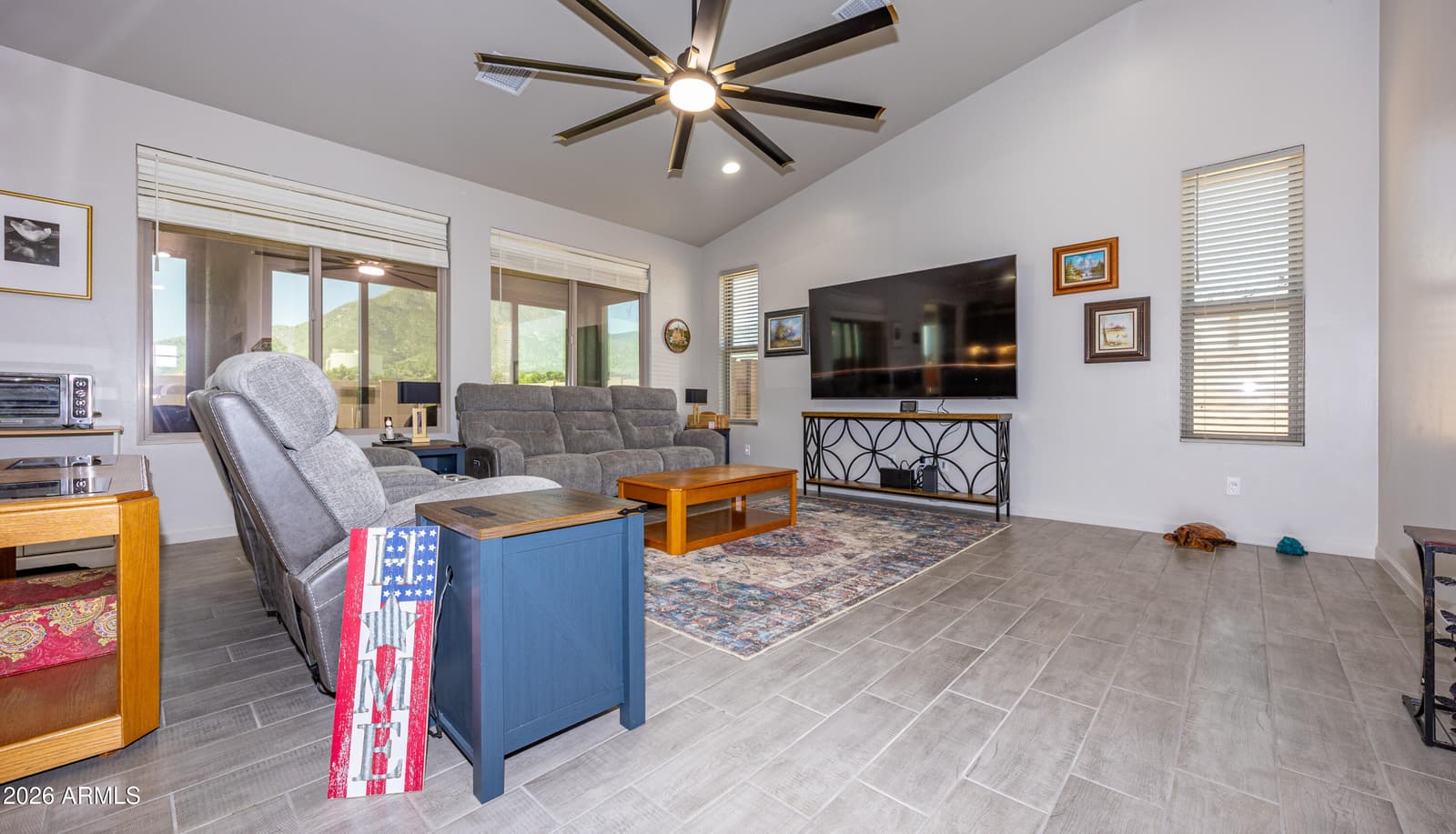 10118 S VAQUERO Lane, Hereford, AZ 85615 — photo 5 of 44
