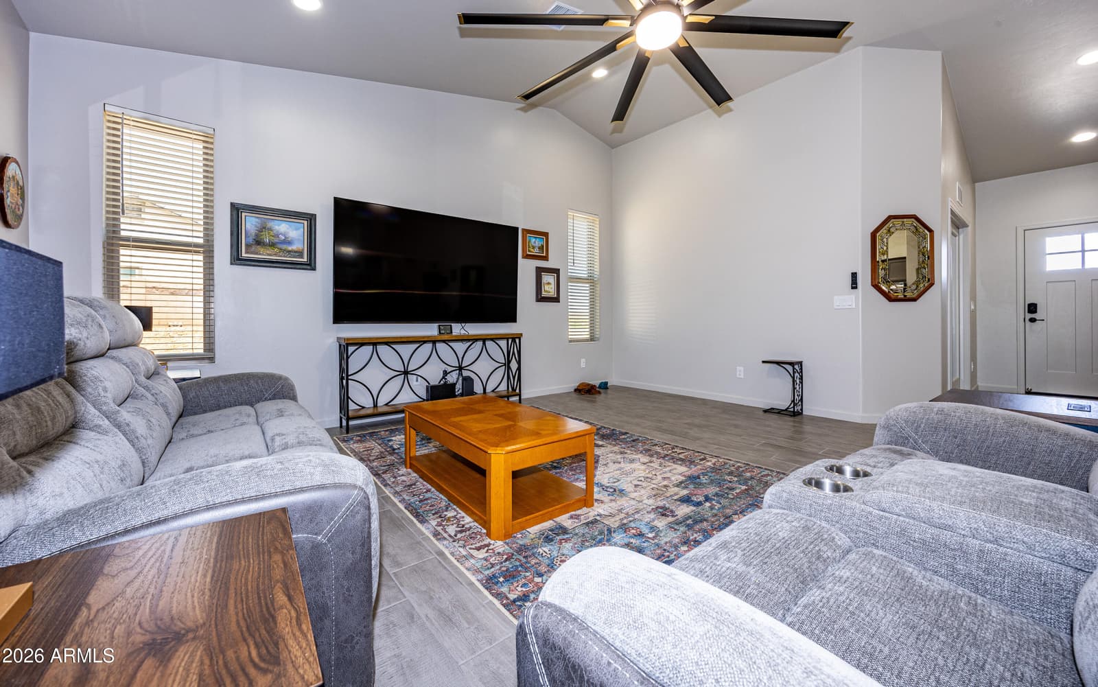 10118 S VAQUERO Lane, Hereford, AZ 85615 — photo 4 of 44