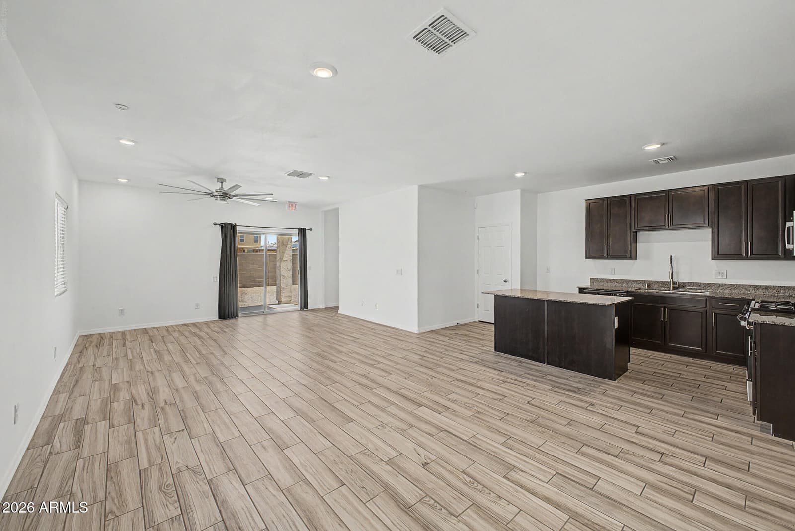 7119 N 127TH Drive, Glendale, AZ 85307 — photo 9 of 32