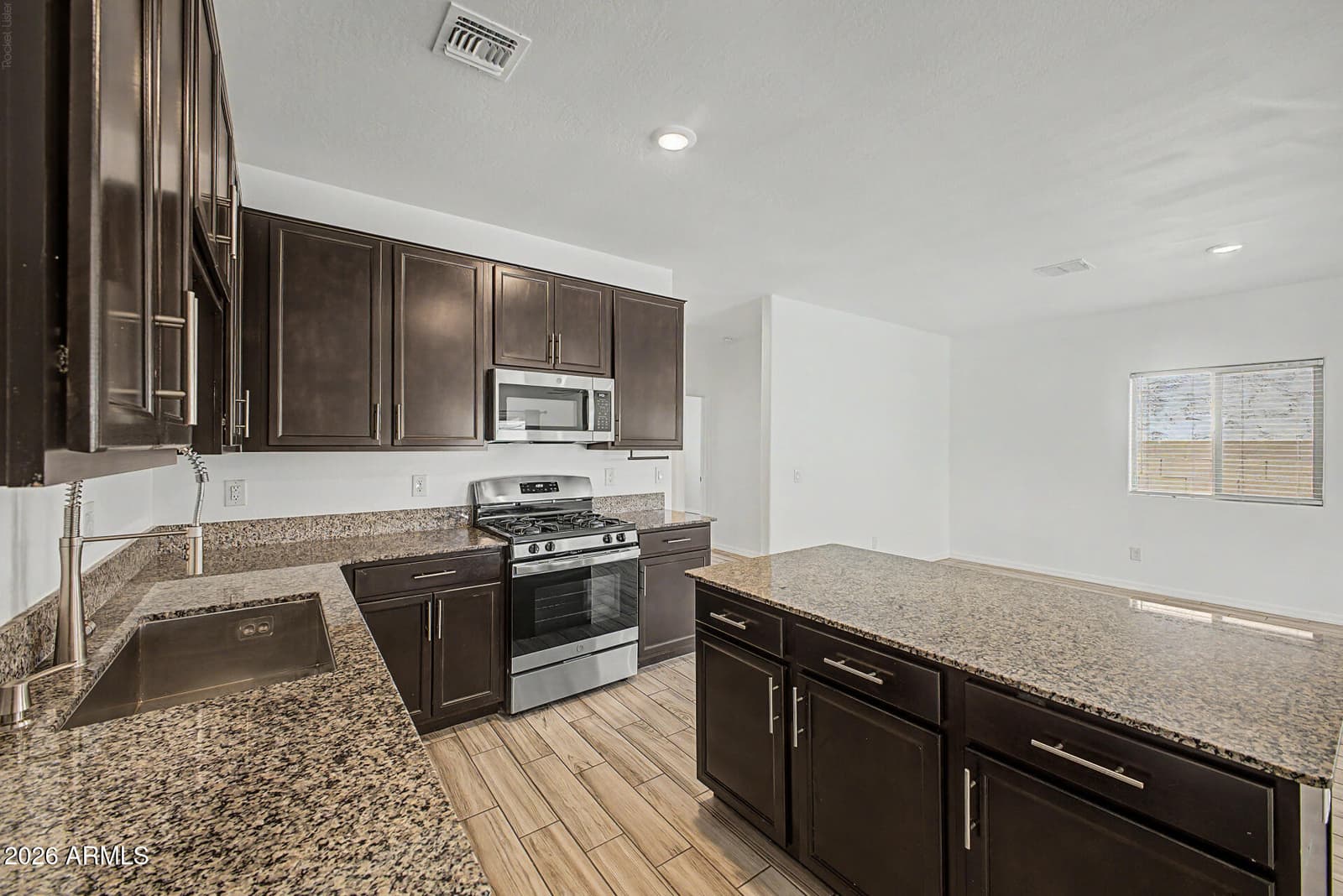 7119 N 127TH Drive, Glendale, AZ 85307 — photo 13 of 32