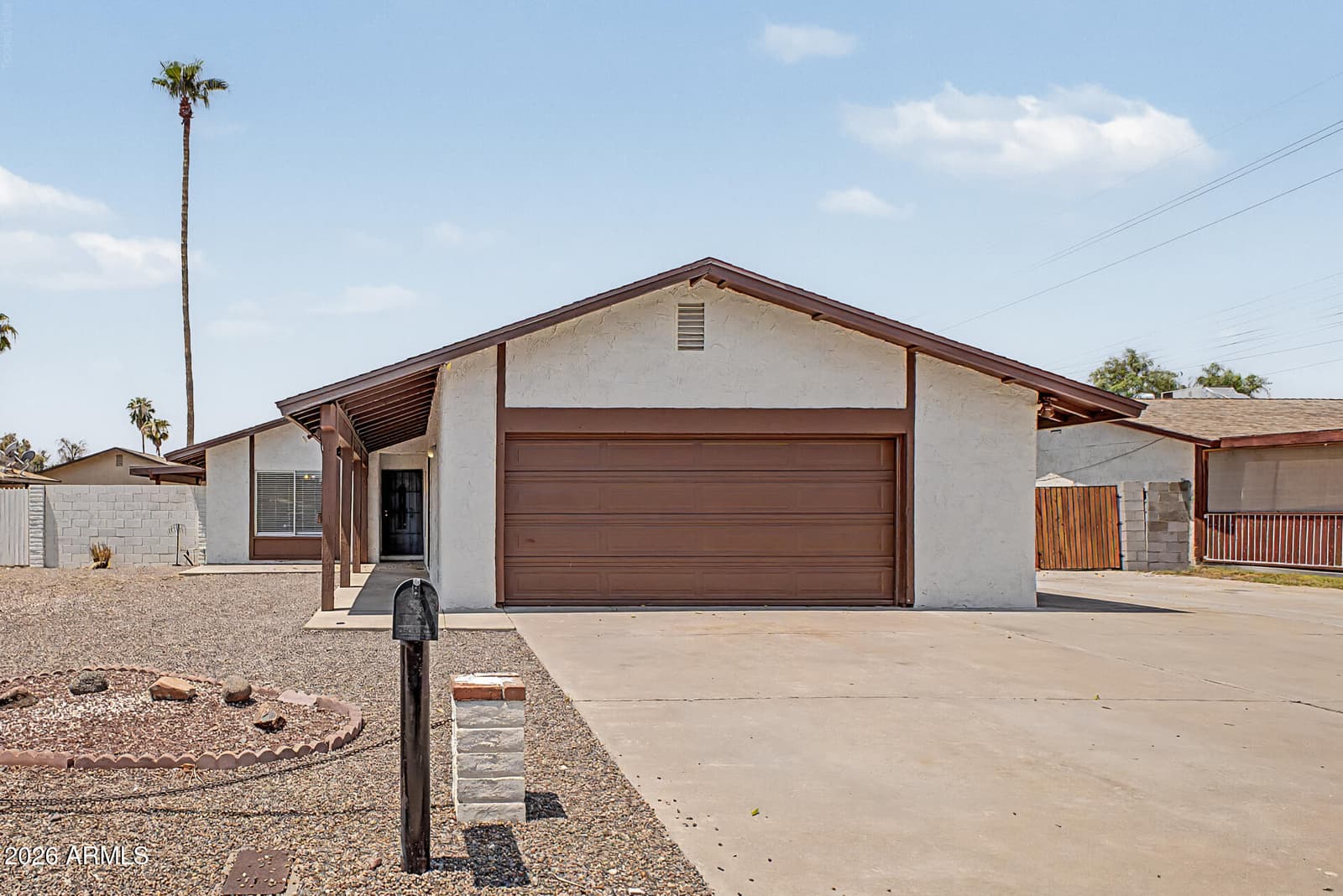 8934 N 55TH Drive, Glendale, AZ 85302 — photo 2 of 32