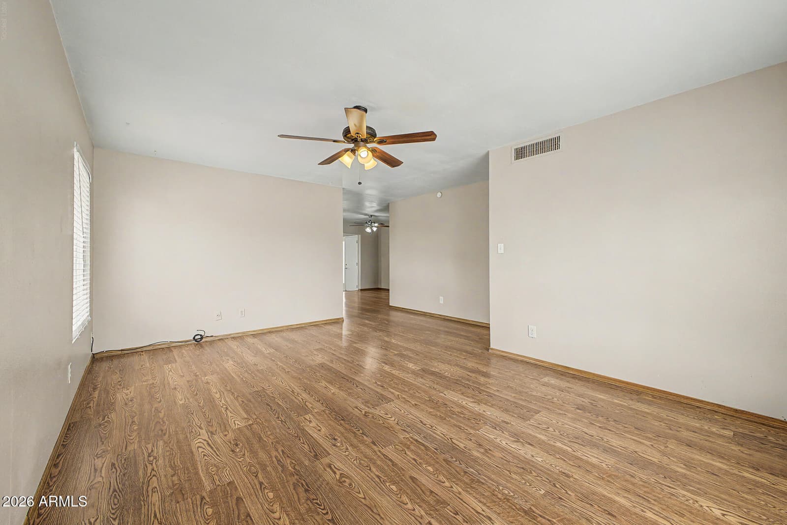 8934 N 55TH Drive, Glendale, AZ 85302 — photo 8 of 32