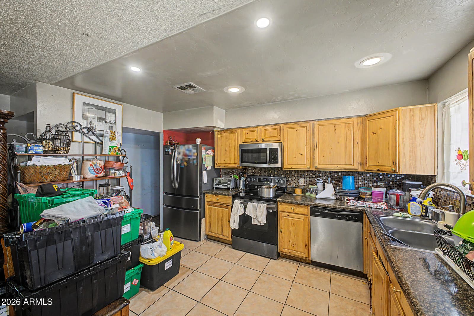 6014 W PINCHOT Avenue, Phoenix, AZ 85033 — photo 9 of 23