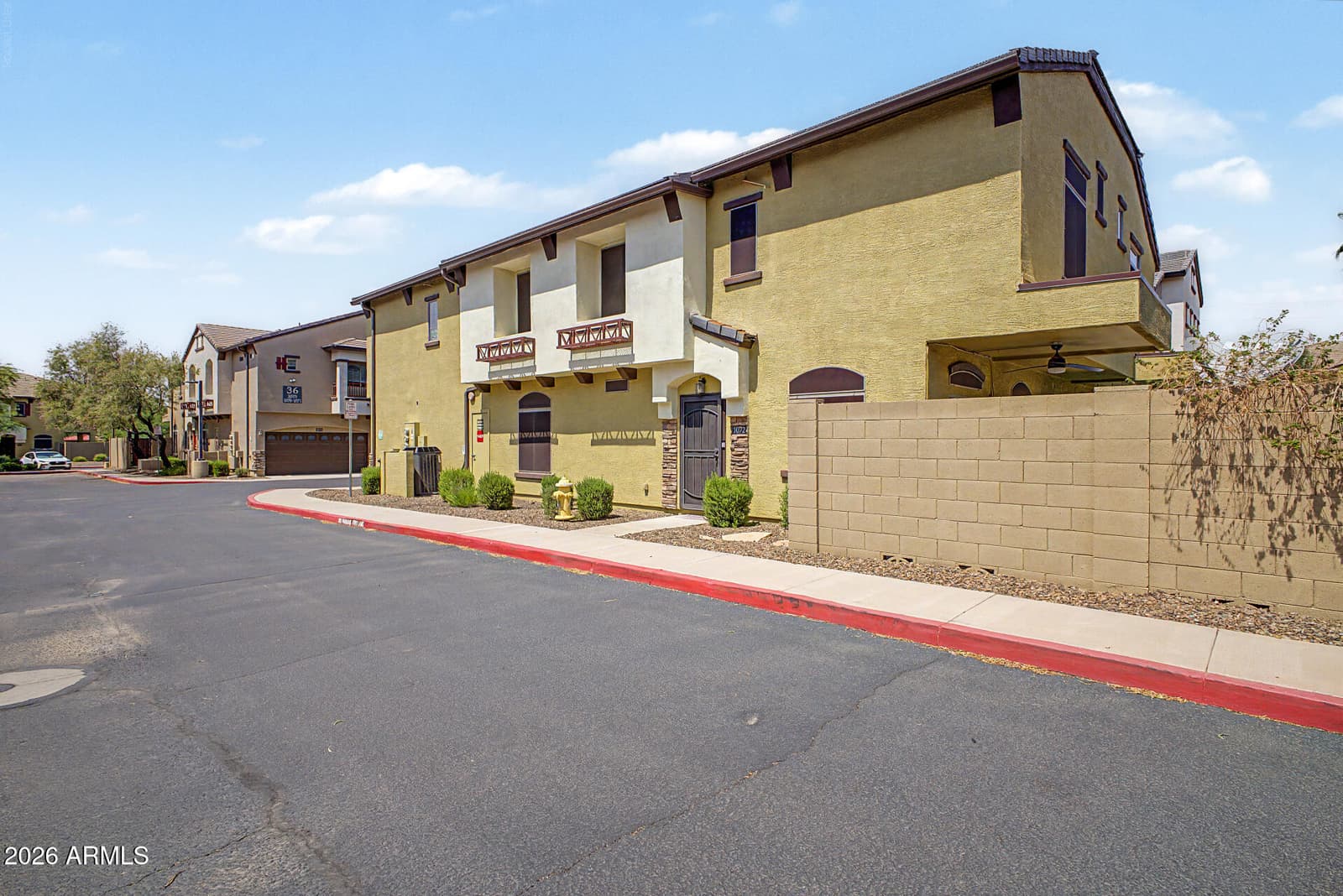2725 E MINE CREEK Road 1072, Phoenix, AZ 85024 — photo 3 of 69