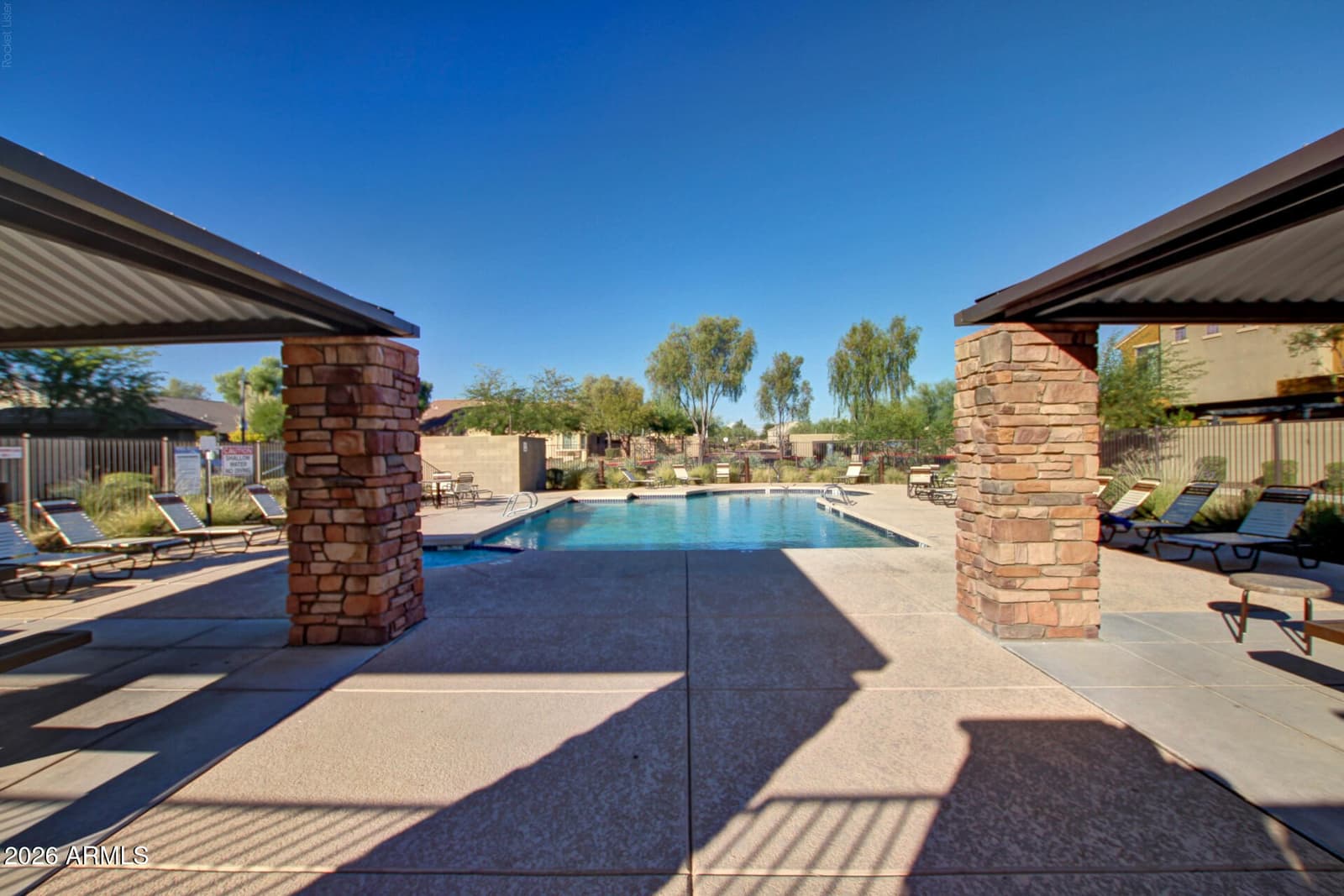 2725 E MINE CREEK Road 1072, Phoenix, AZ 85024 — photo 36 of 69