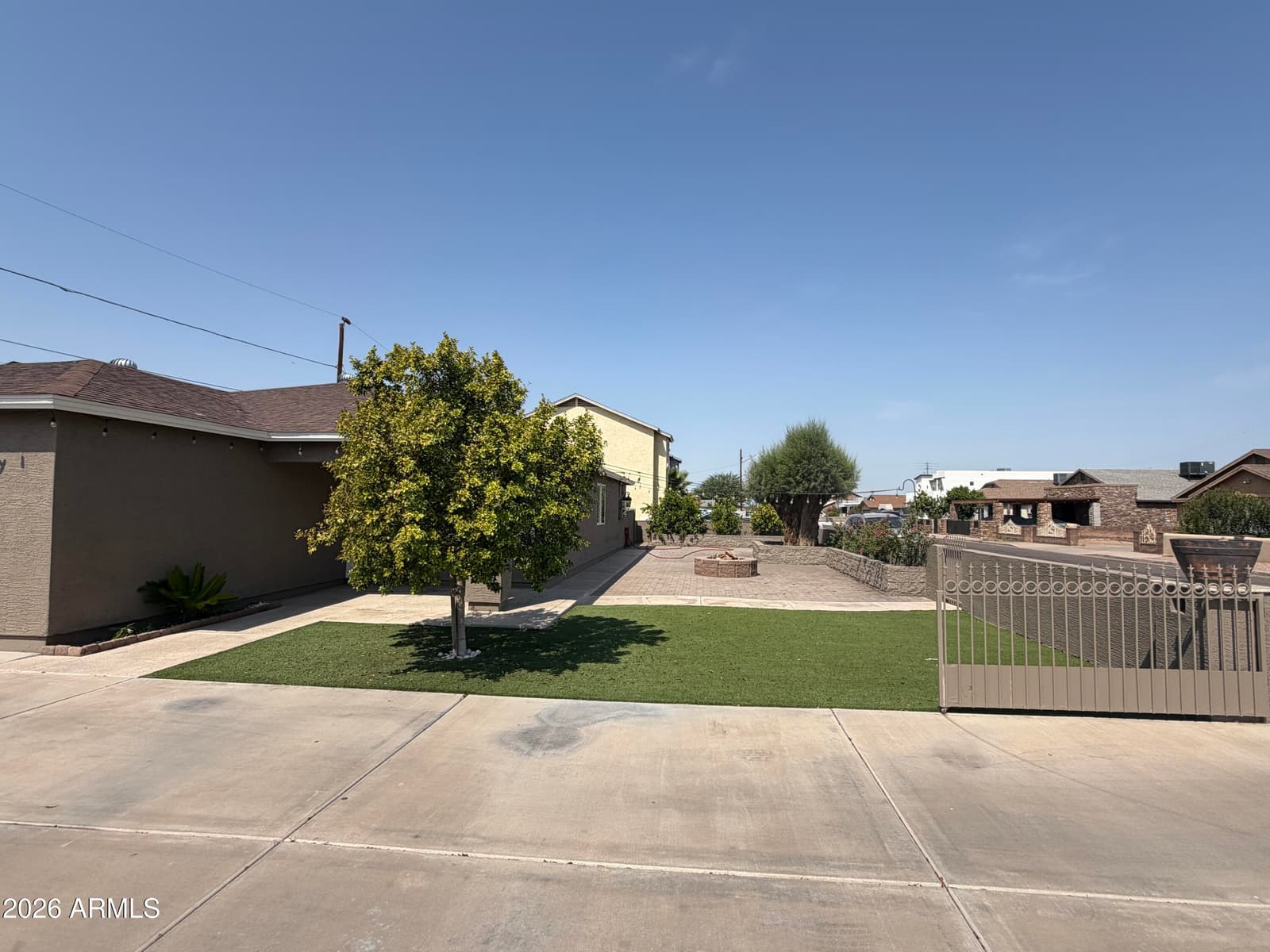 1309 W Apache Street, Phoenix, AZ 85007 — photo 2 of 52