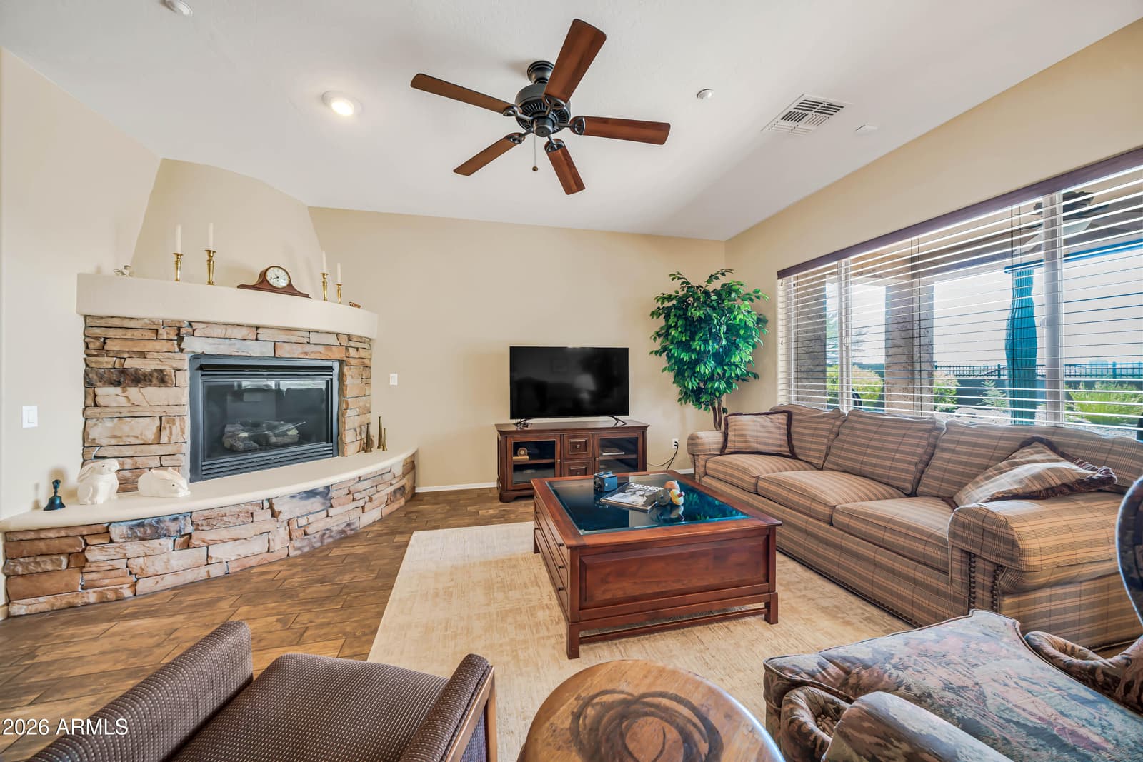 3353 W Inspiration Drive, Phoenix, AZ 85086 — photo 9 of 32