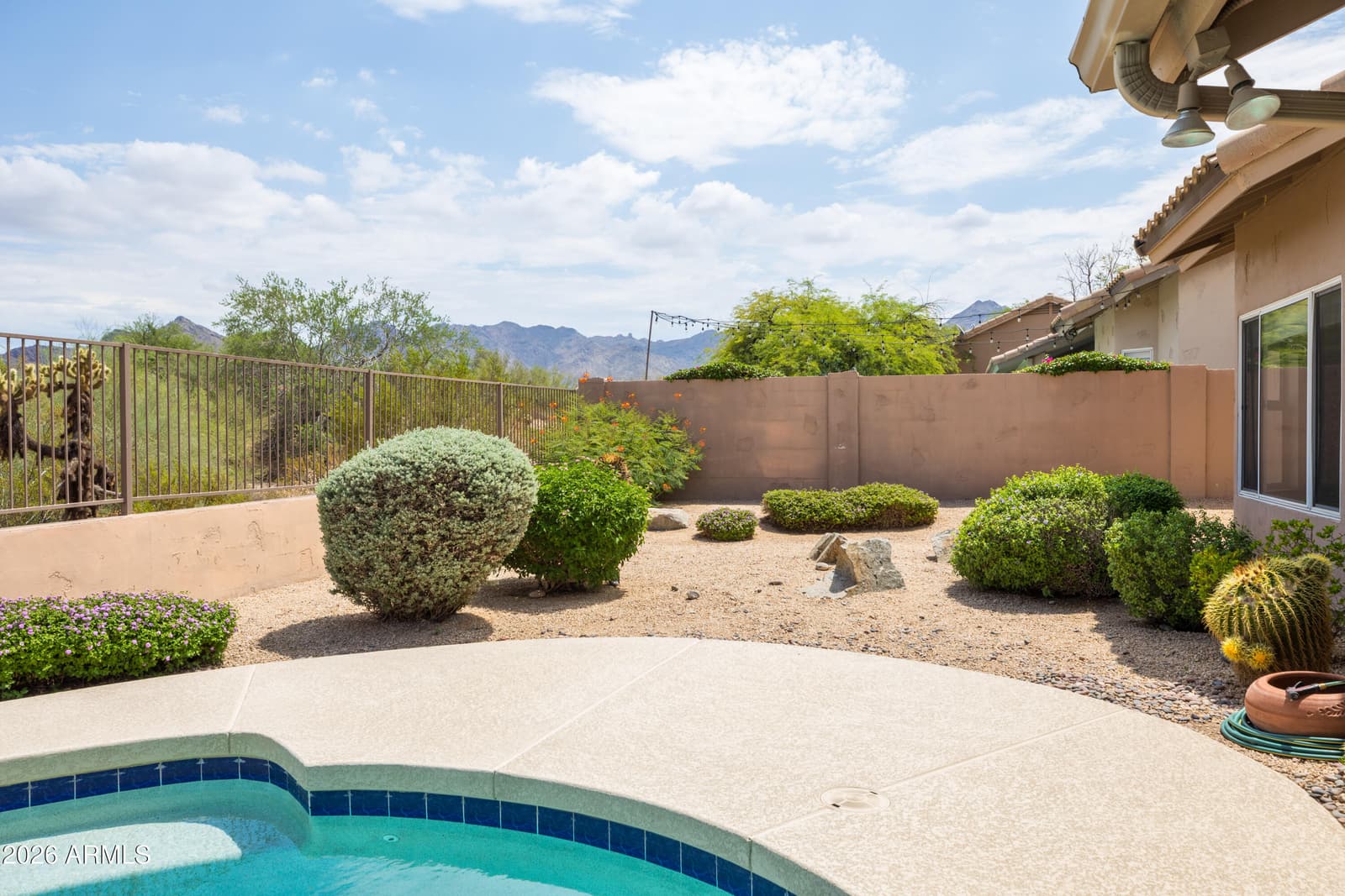 9144 E PALM TREE Drive, Scottsdale, AZ 85255 — photo 6 of 40