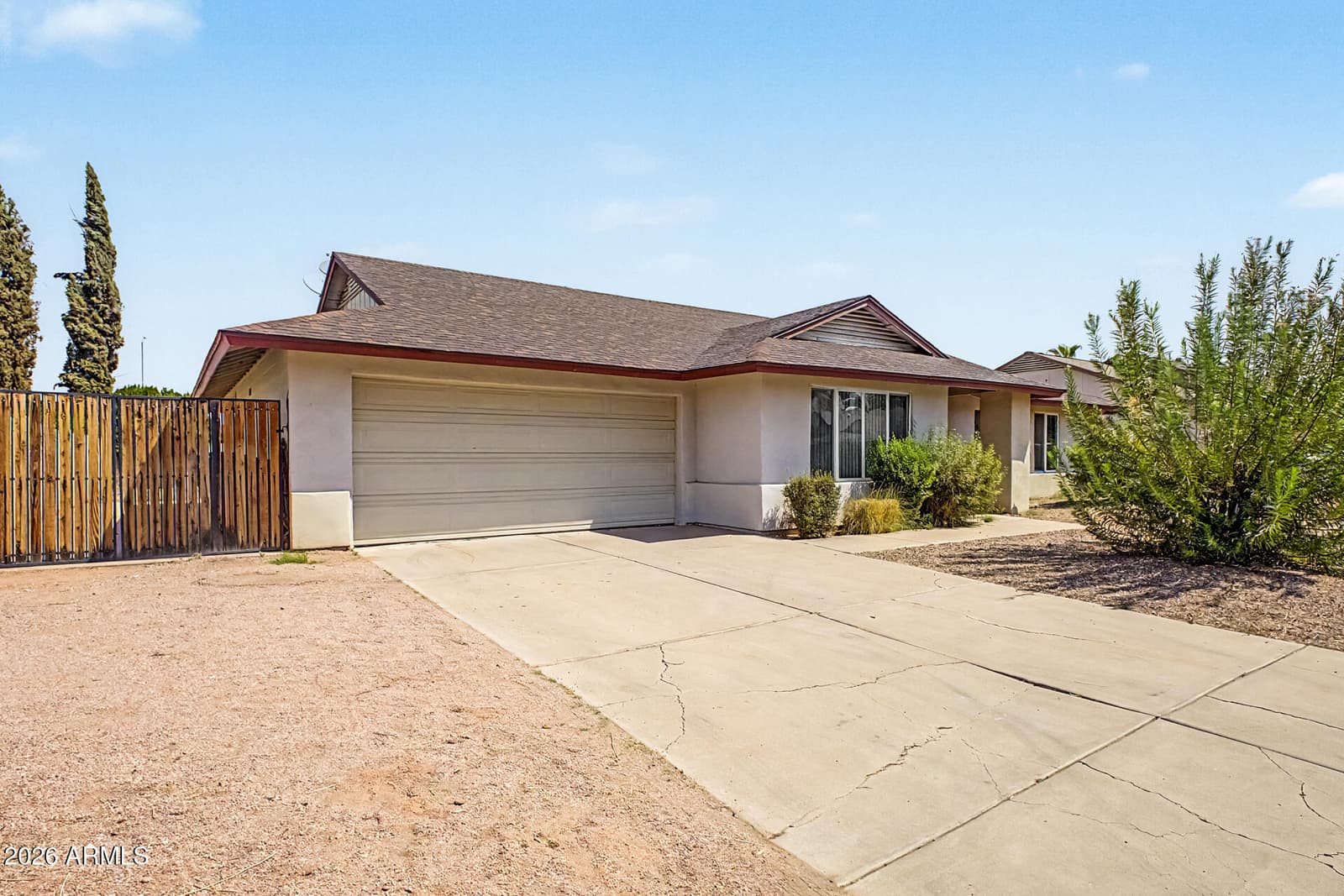 1048 W NIDO Avenue, Mesa, AZ 85210 — photo 2 of 31