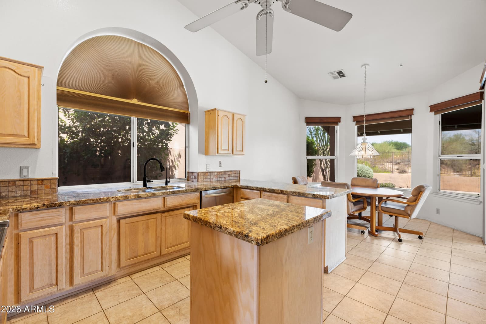 9144 E PALM TREE Drive, Scottsdale, AZ 85255 — photo 17 of 40