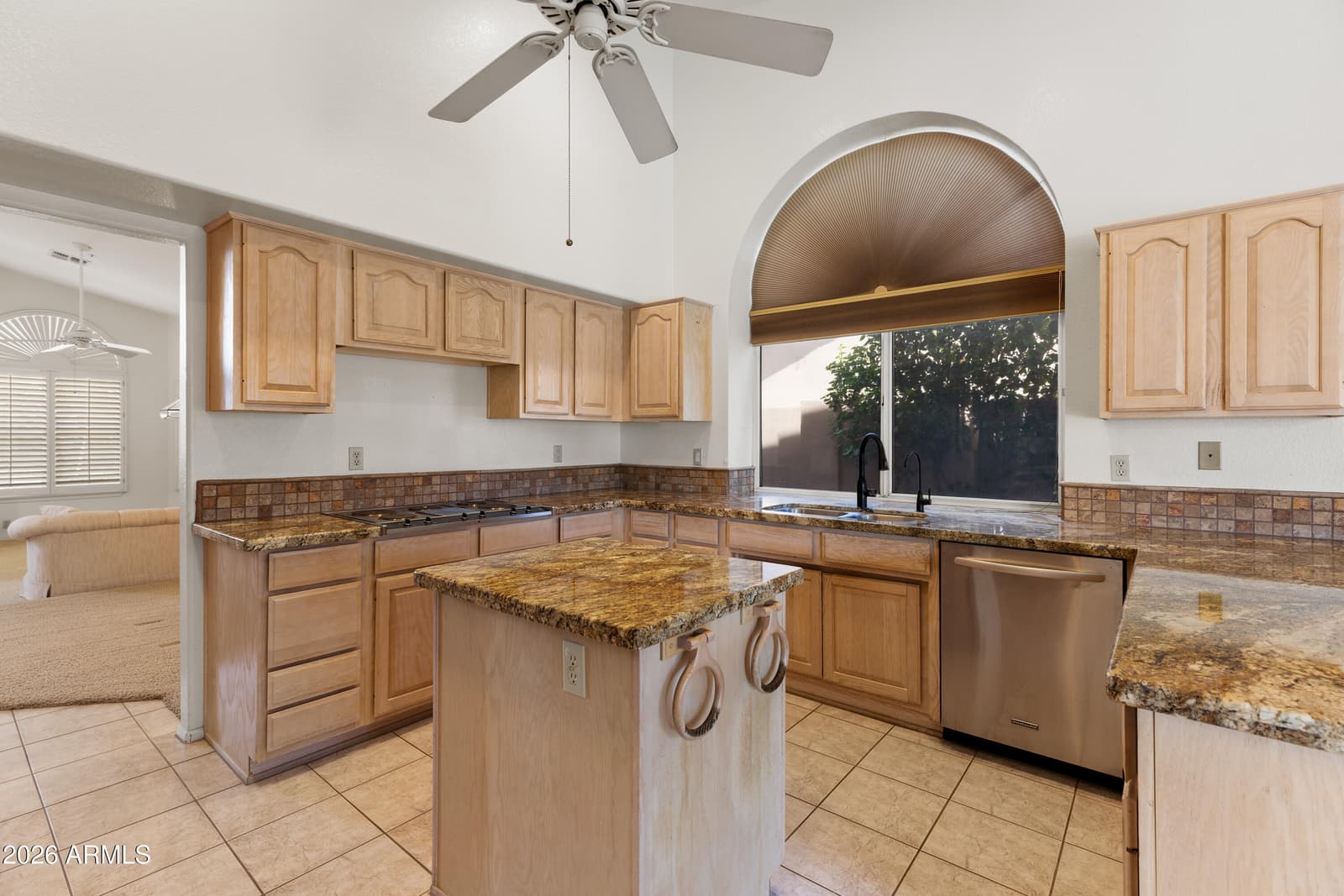 9144 E PALM TREE Drive, Scottsdale, AZ 85255 — photo 18 of 40