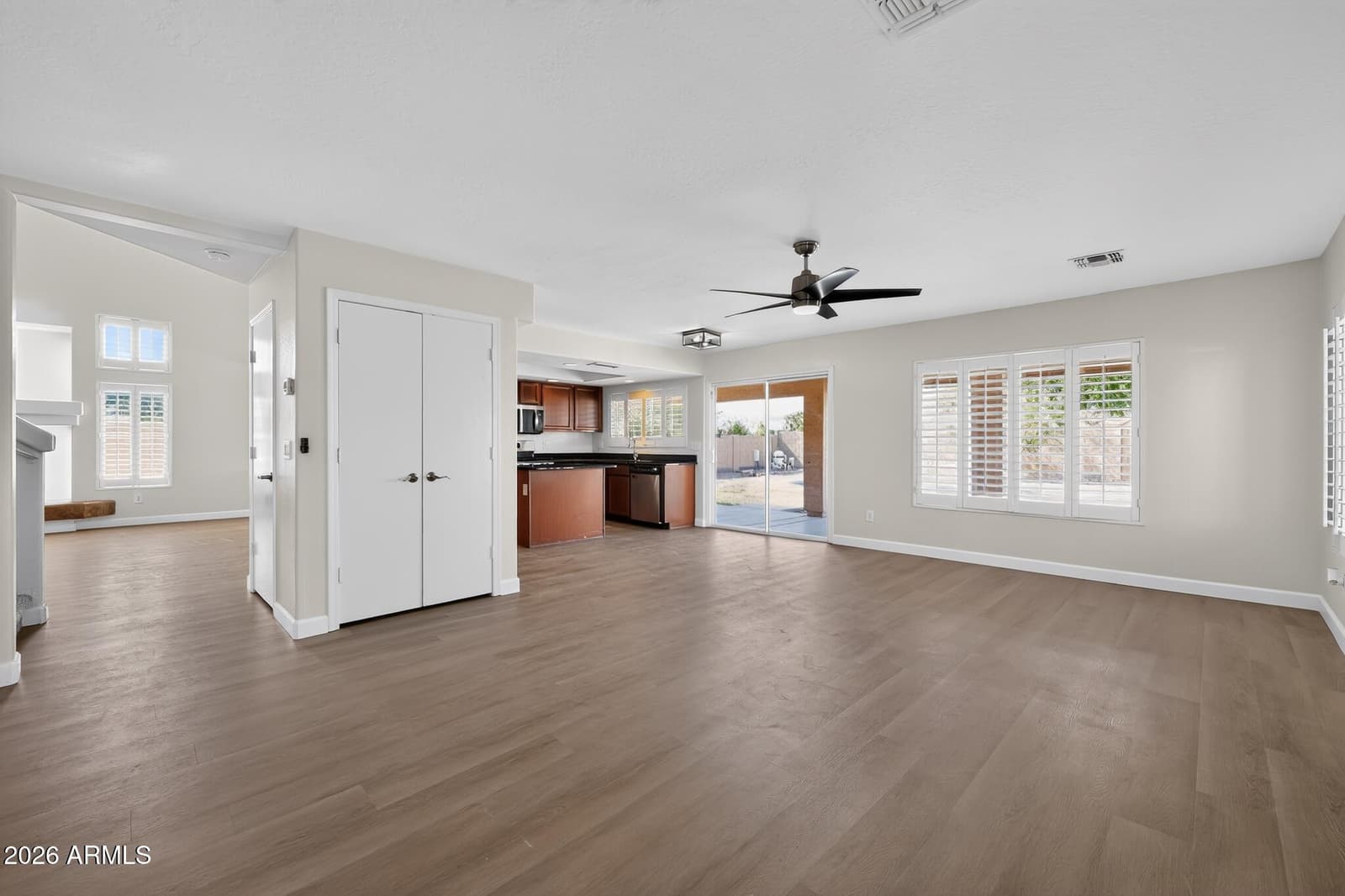 684 E MAYFIELD Drive, San Tan Valley, AZ 85143 — photo 11 of 26