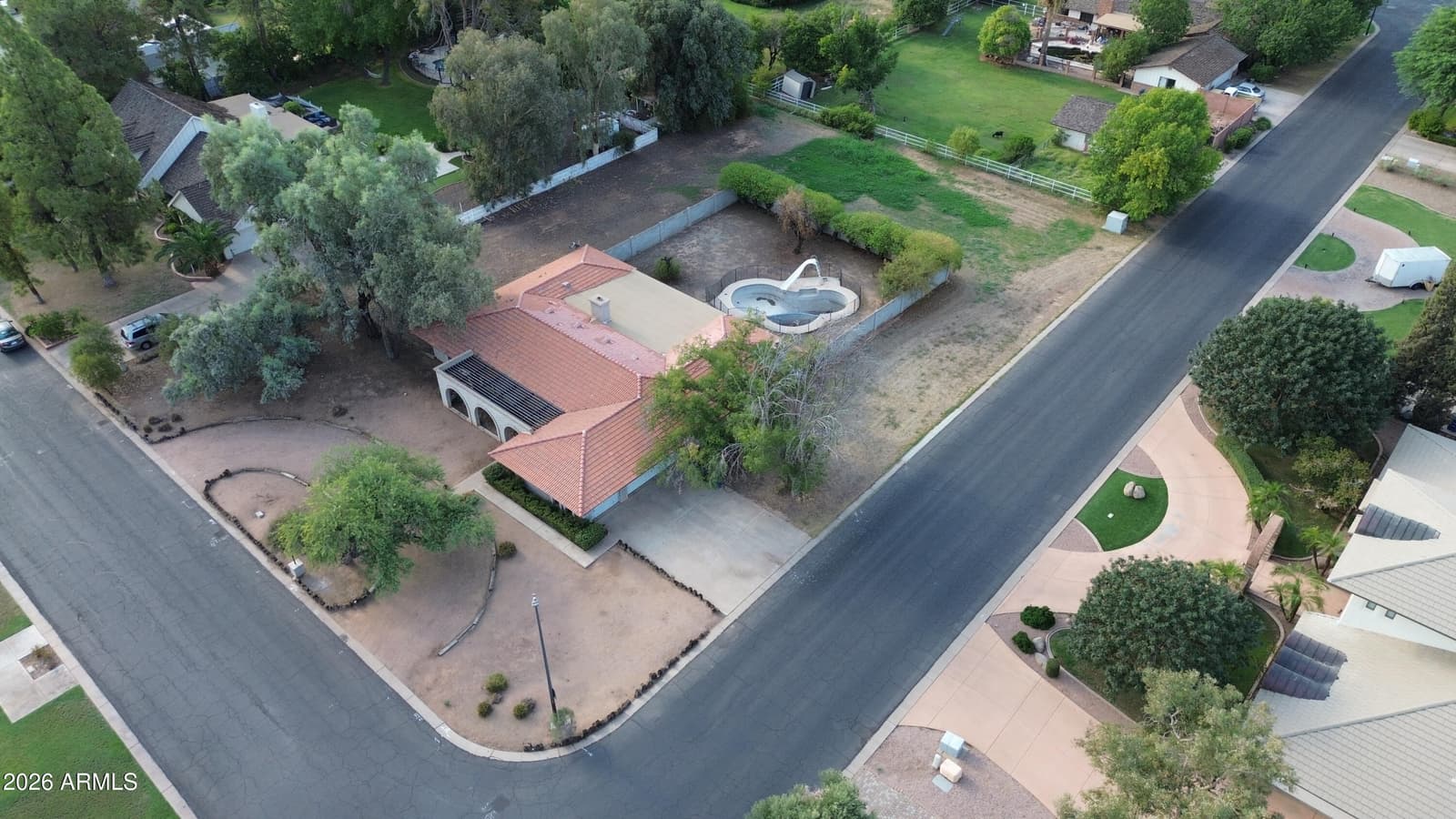 619 E LEAH Lane, Gilbert, AZ 85234 — photo 10 of 22
