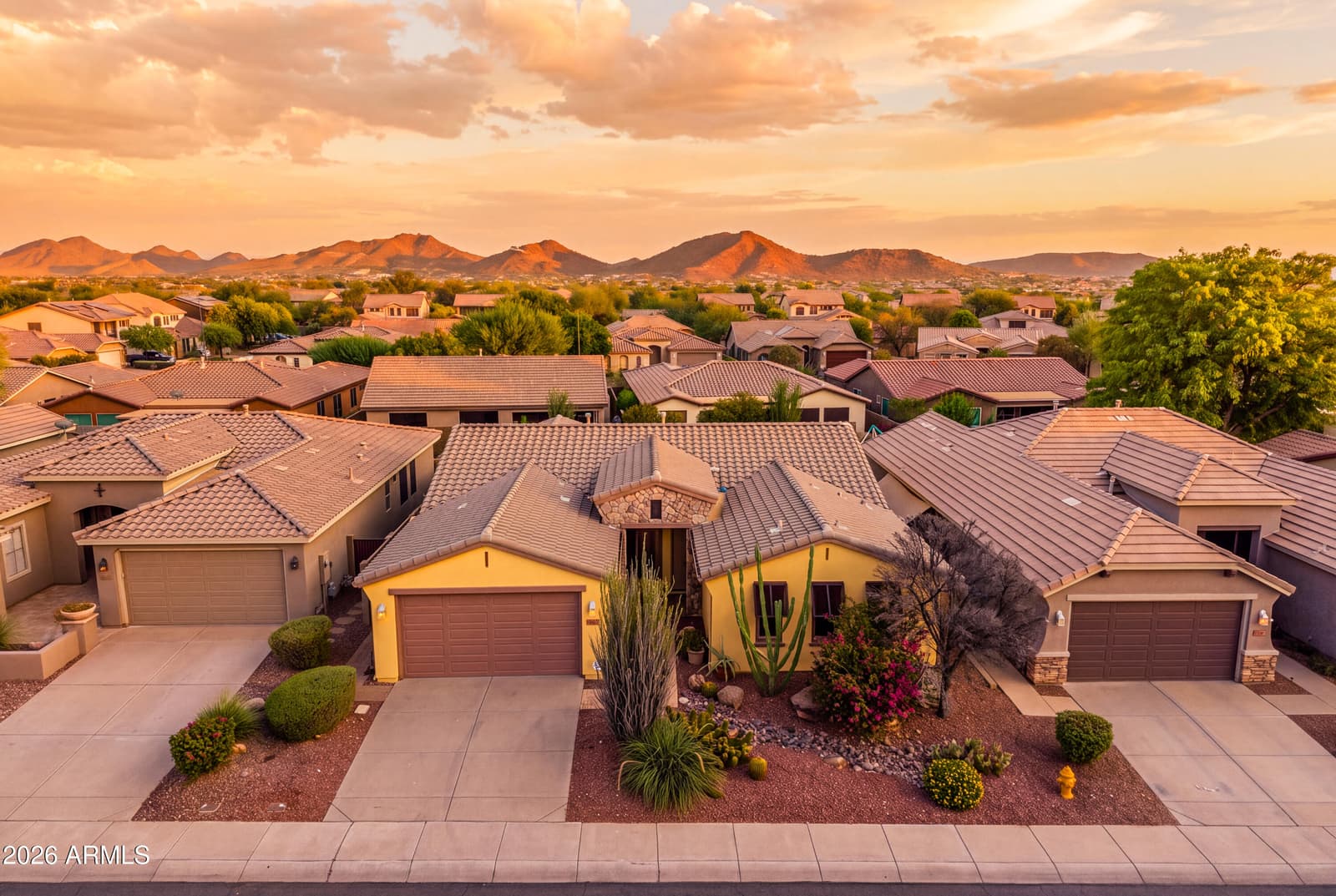 3329 W MORSE Drive, Anthem, AZ 85086 — photo 2 of 62