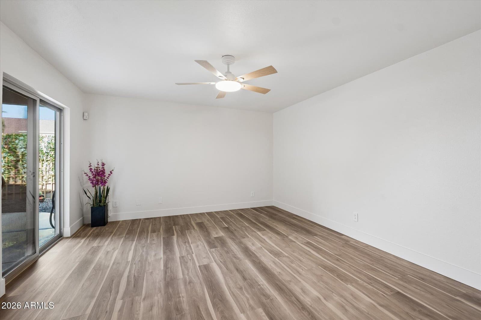 12023 N 27TH Place, Phoenix, AZ 85028 — photo 12 of 27