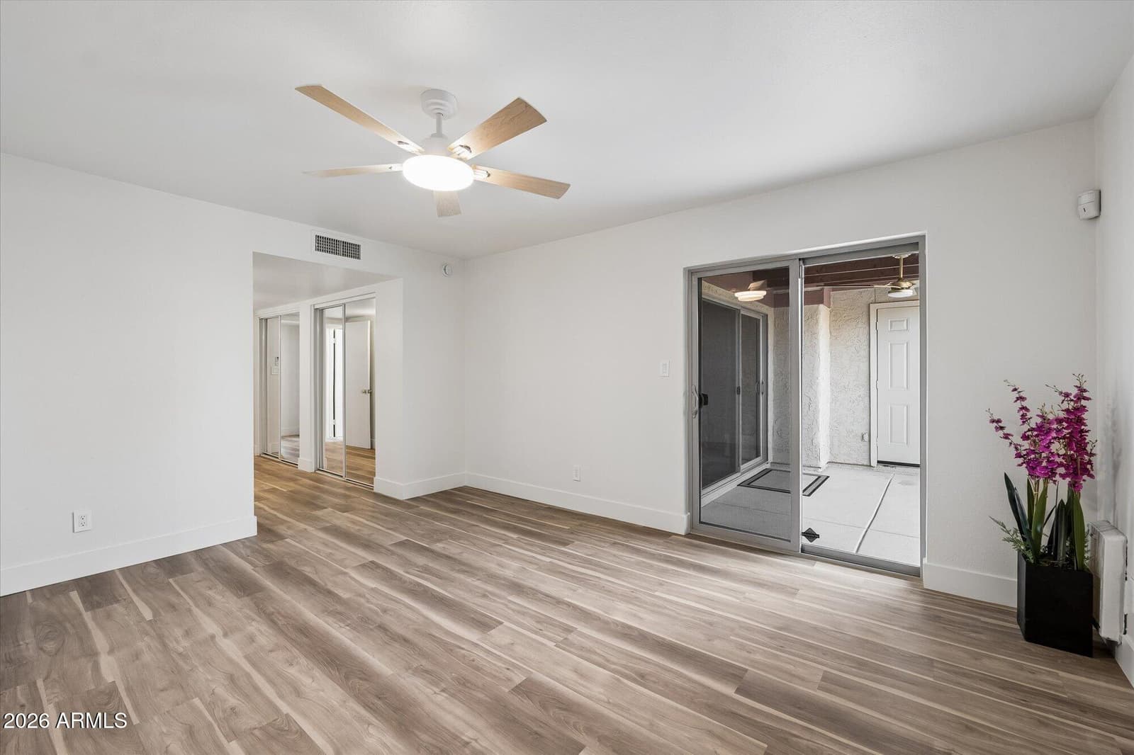 12023 N 27TH Place, Phoenix, AZ 85028 — photo 13 of 27