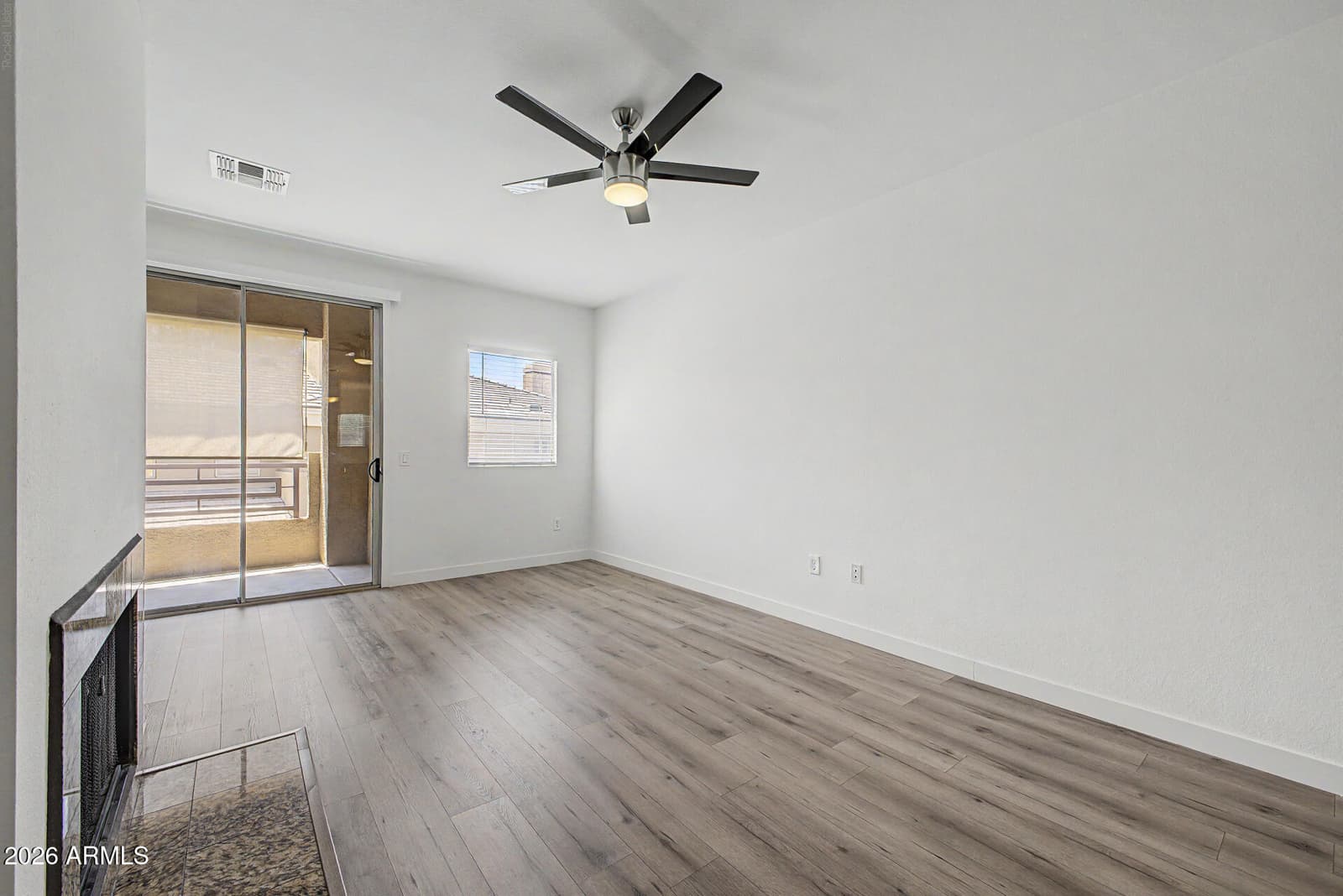 1411 E ORANGEWOOD Avenue 205, Phoenix, AZ 85020 — photo 6 of 41
