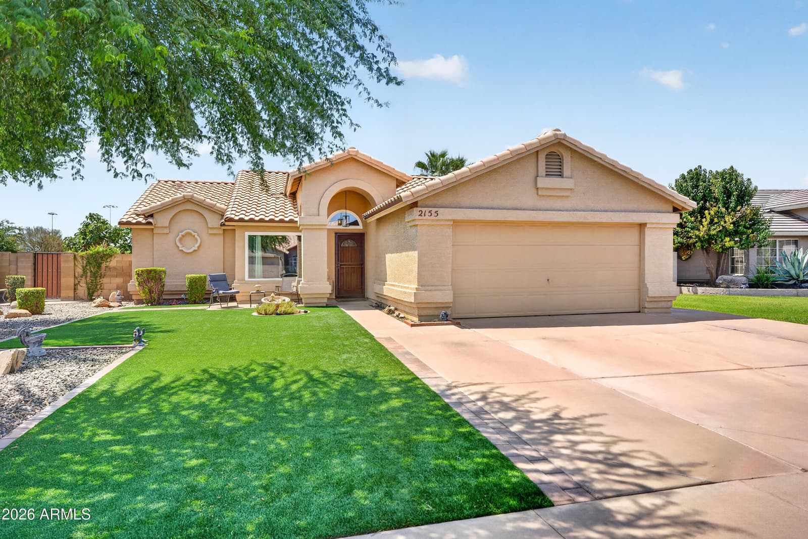 2155 E SHERRI Drive, Gilbert, AZ 85296 — photo 3 of 59