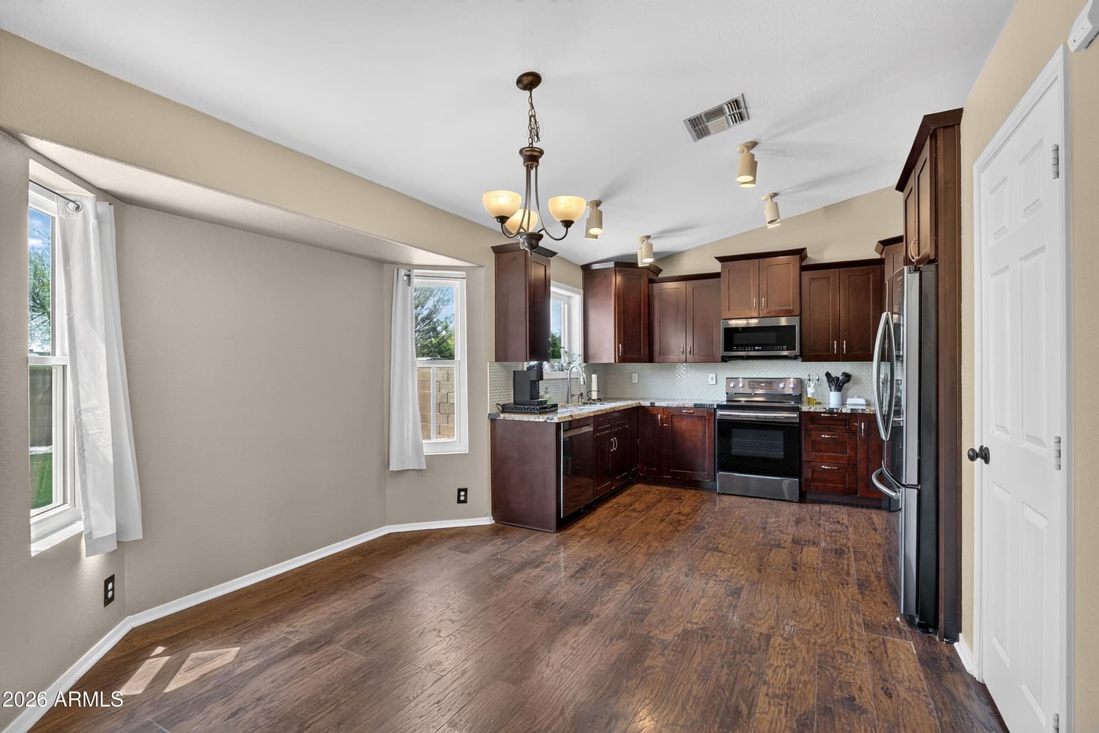 2155 E SHERRI Drive, Gilbert, AZ 85296 — photo 11 of 59