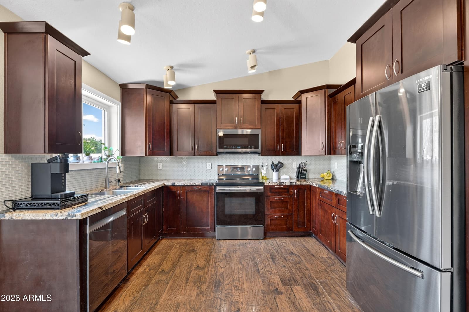 2155 E SHERRI Drive, Gilbert, AZ 85296 — photo 13 of 59