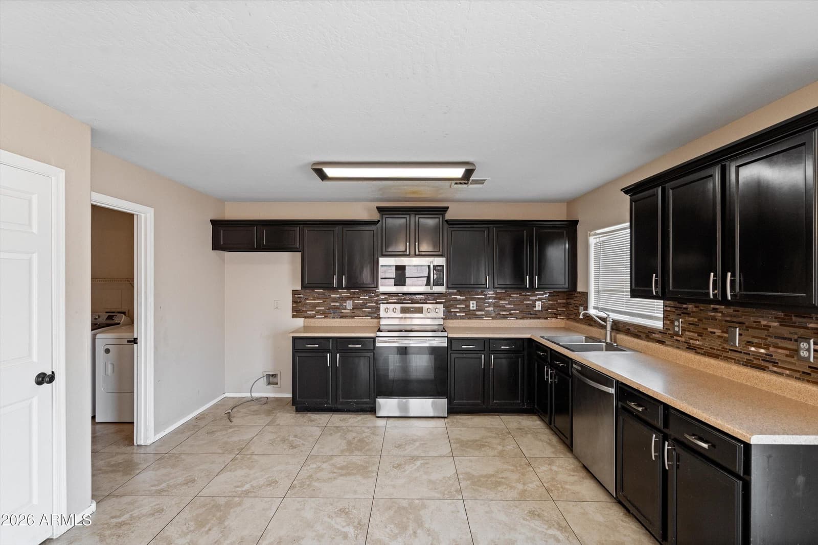 25212 W CRANSTON Place, Buckeye, AZ 85326 — photo 12 of 35