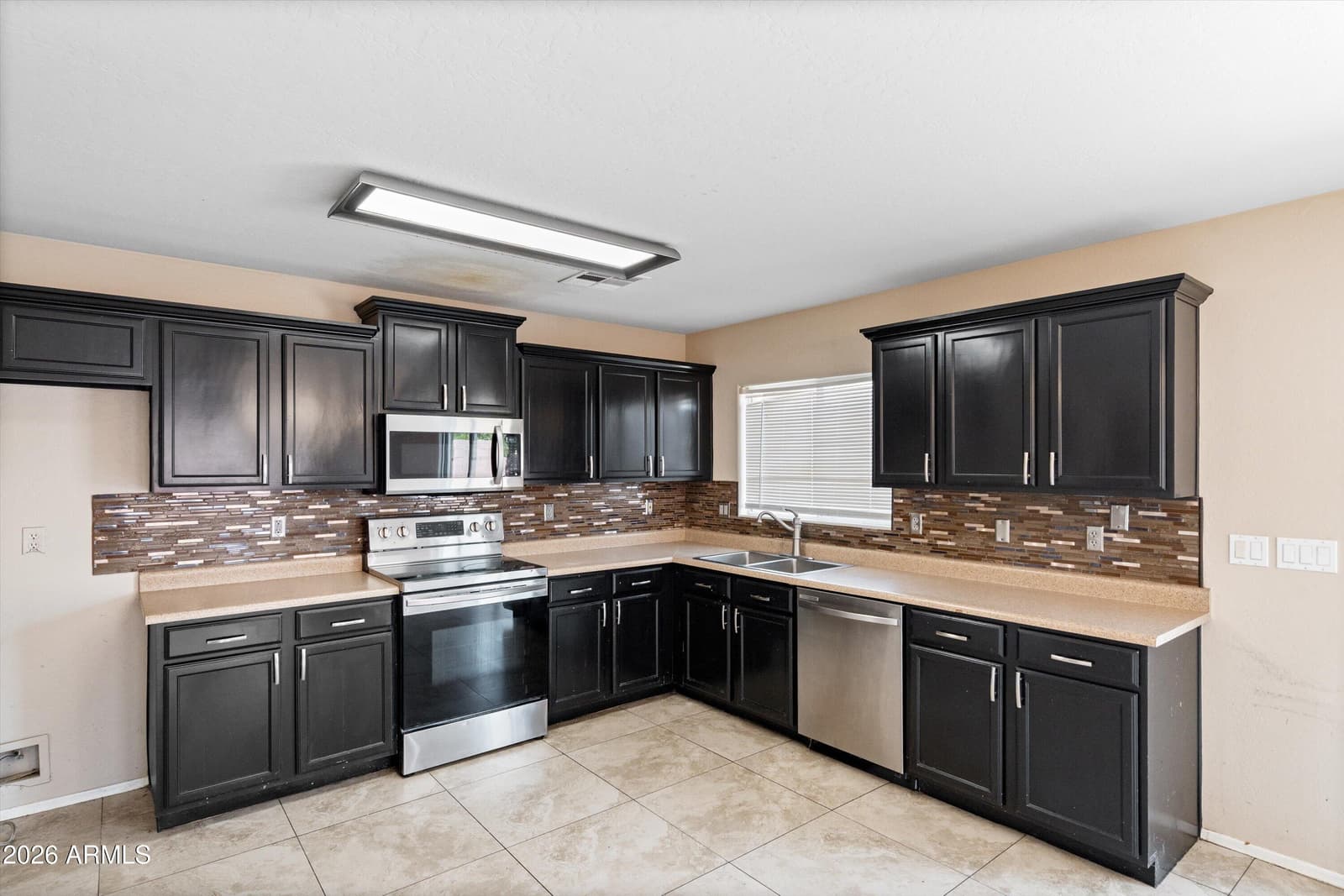 25212 W CRANSTON Place, Buckeye, AZ 85326 — photo 13 of 35