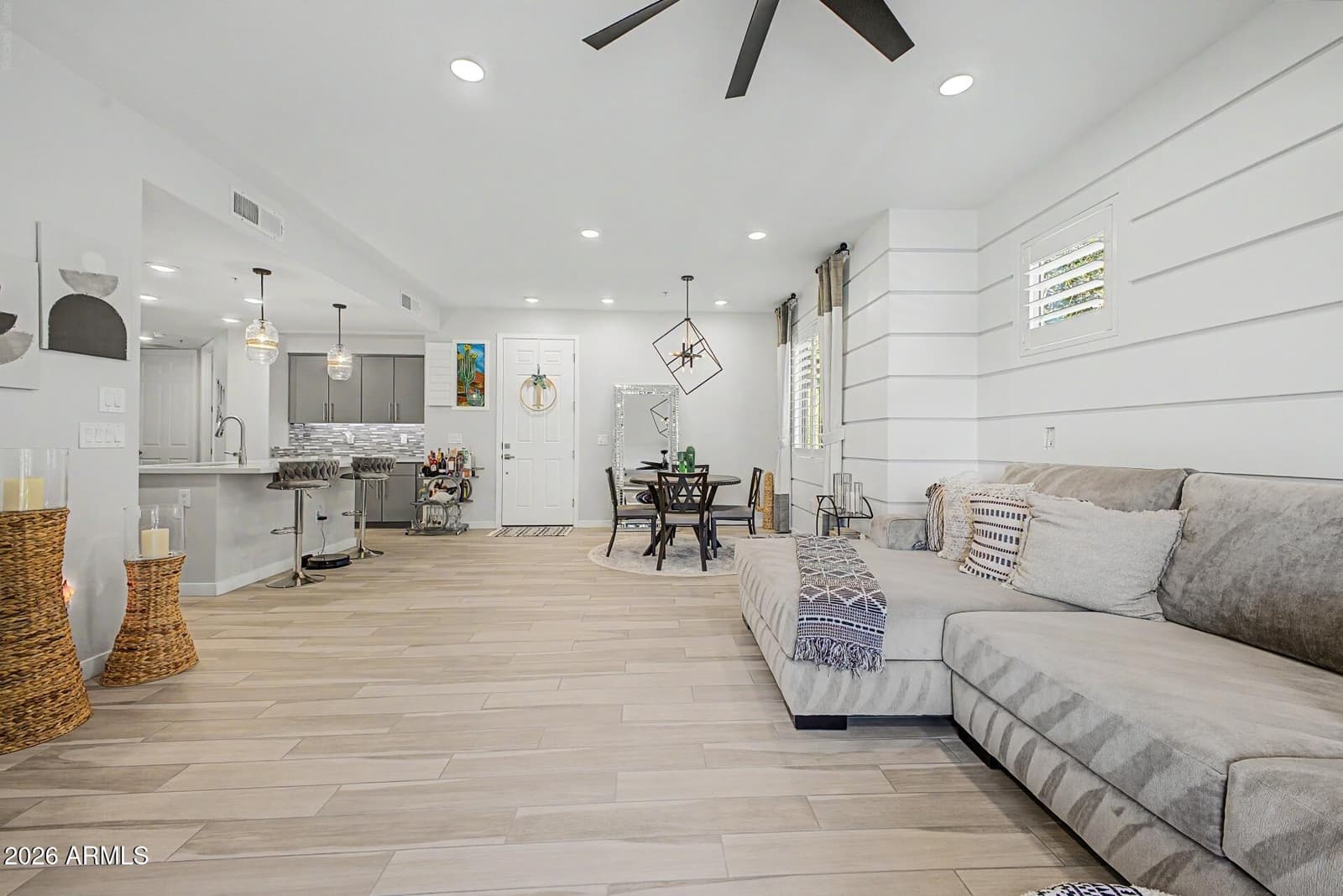 250 W QUEEN CREEK Road 145, Chandler, AZ 85248 — photo 5 of 32
