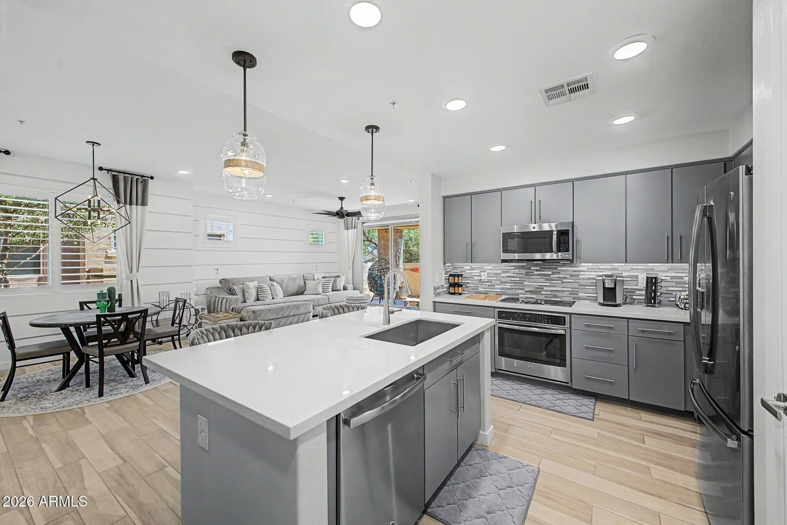 250 W QUEEN CREEK Road 145, Chandler, AZ 85248 — photo 10 of 32