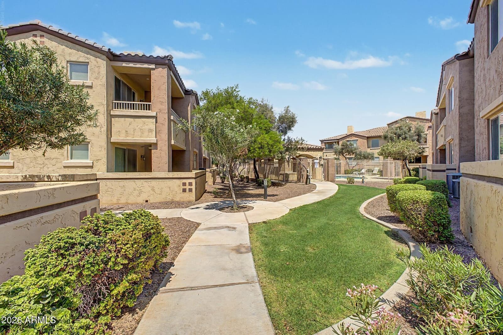 250 W QUEEN CREEK Road 145, Chandler, AZ 85248 — photo 29 of 32
