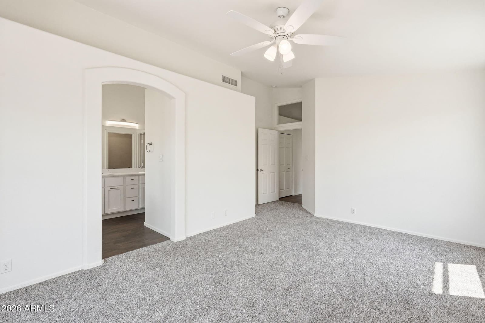 972 E CONSTITUTION Drive, Chandler, AZ 85225 — photo 24 of 37