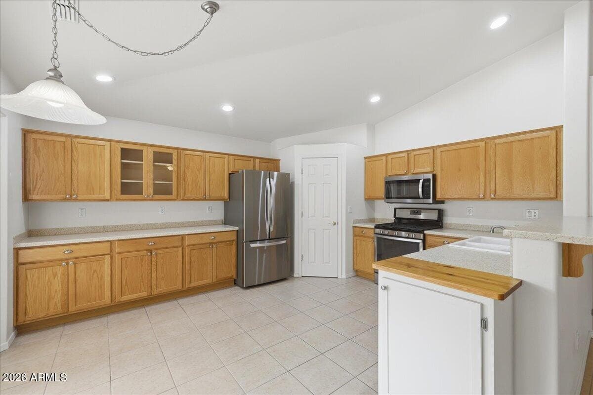 4325 N PLAINSMAN Way, Prescott Valley, AZ 86314 — photo 7 of 27
