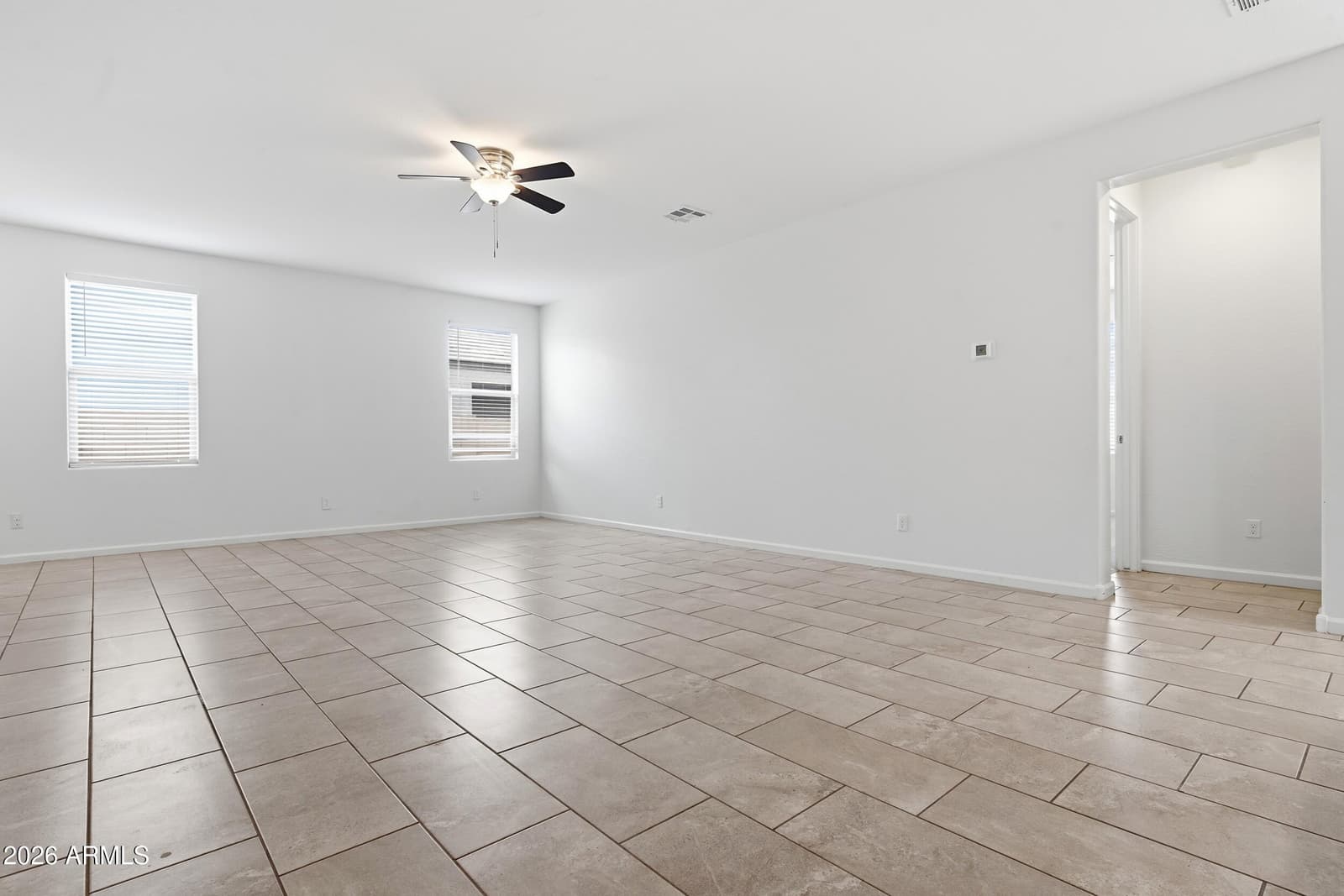 820 W Nova Place, Casa Grande, AZ 85122 — photo 7 of 40