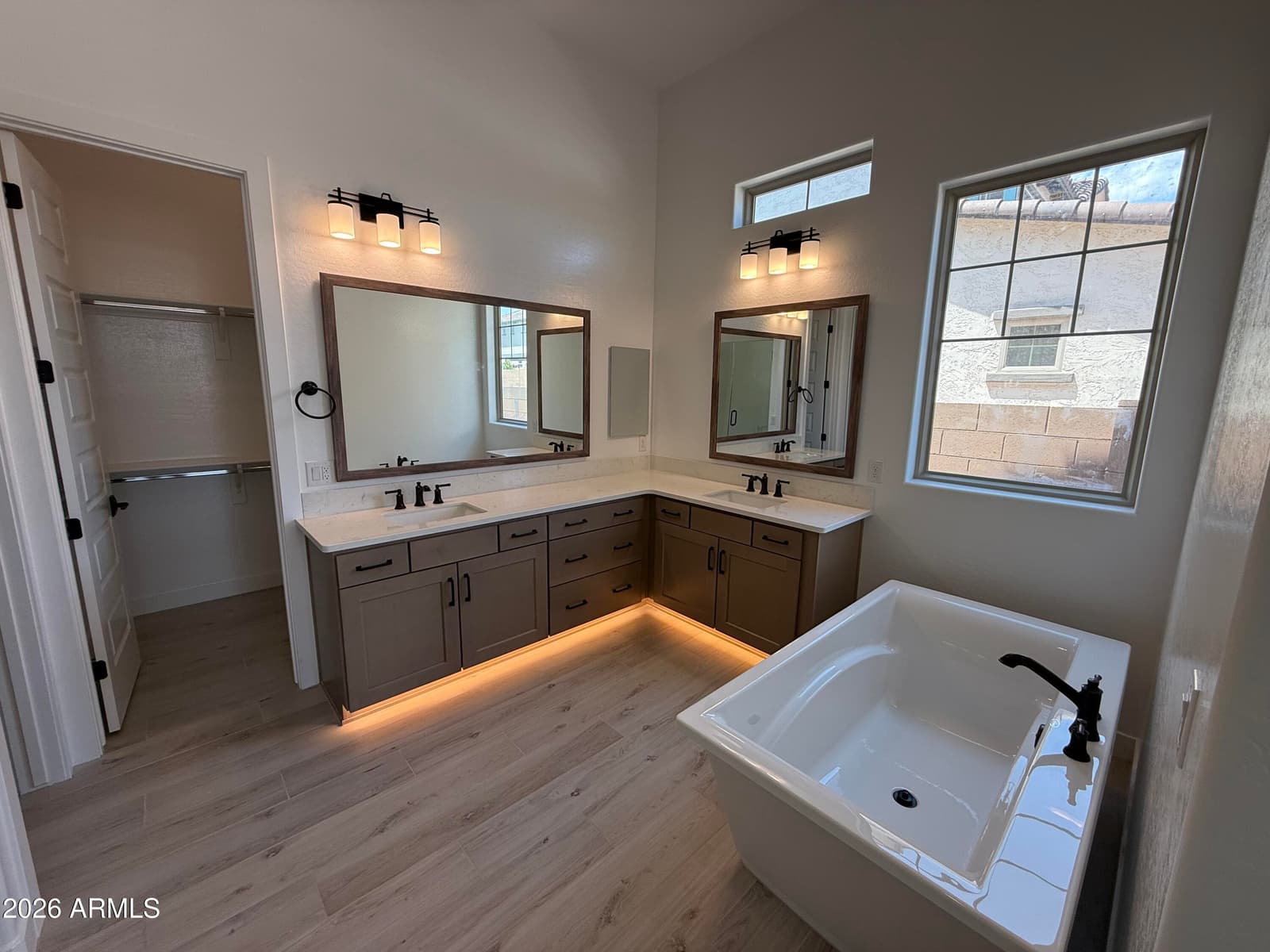 1102 E FIRESTONE Drive, Chandler, AZ 85249 — photo 12 of 35