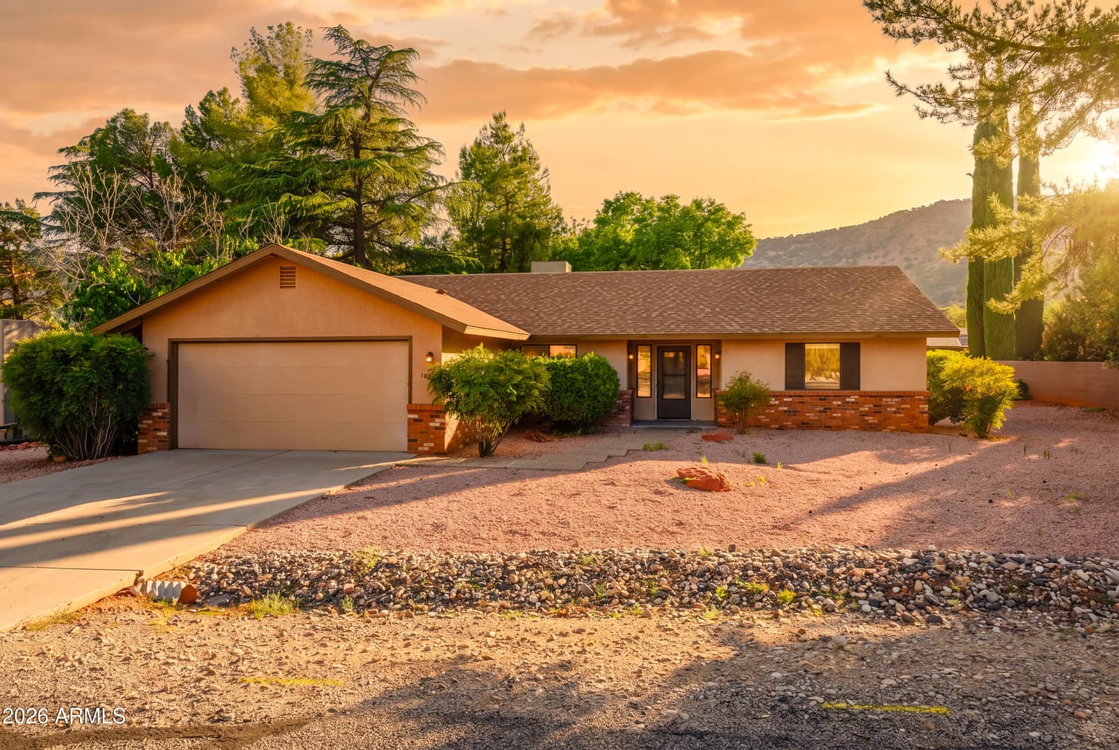 105 Gunsight Hills Drive, Sedona, AZ 86351 — photo 1 of 40