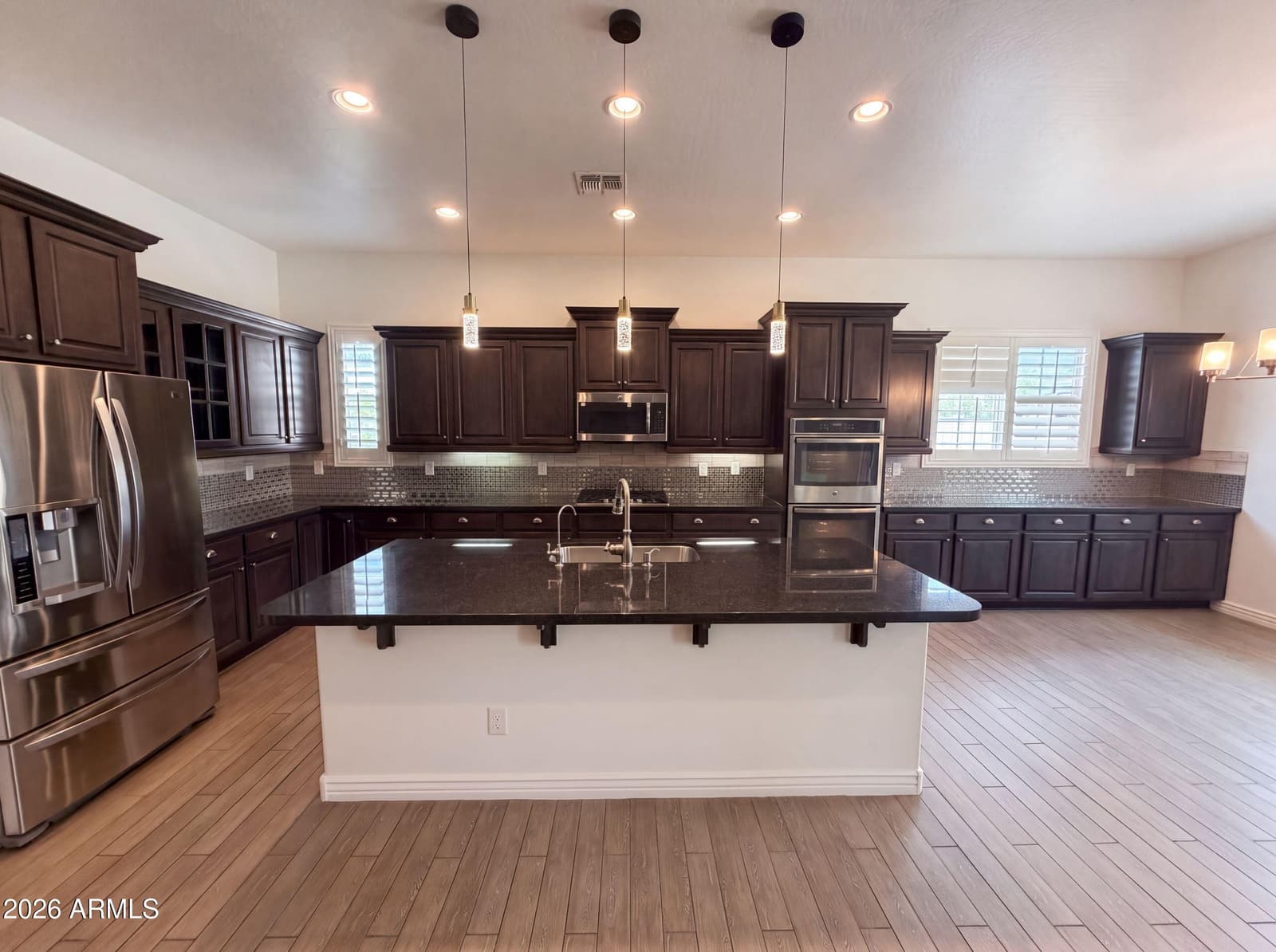 7420 W CRABAPPLE Drive, Peoria, AZ 85383 — photo 10 of 35