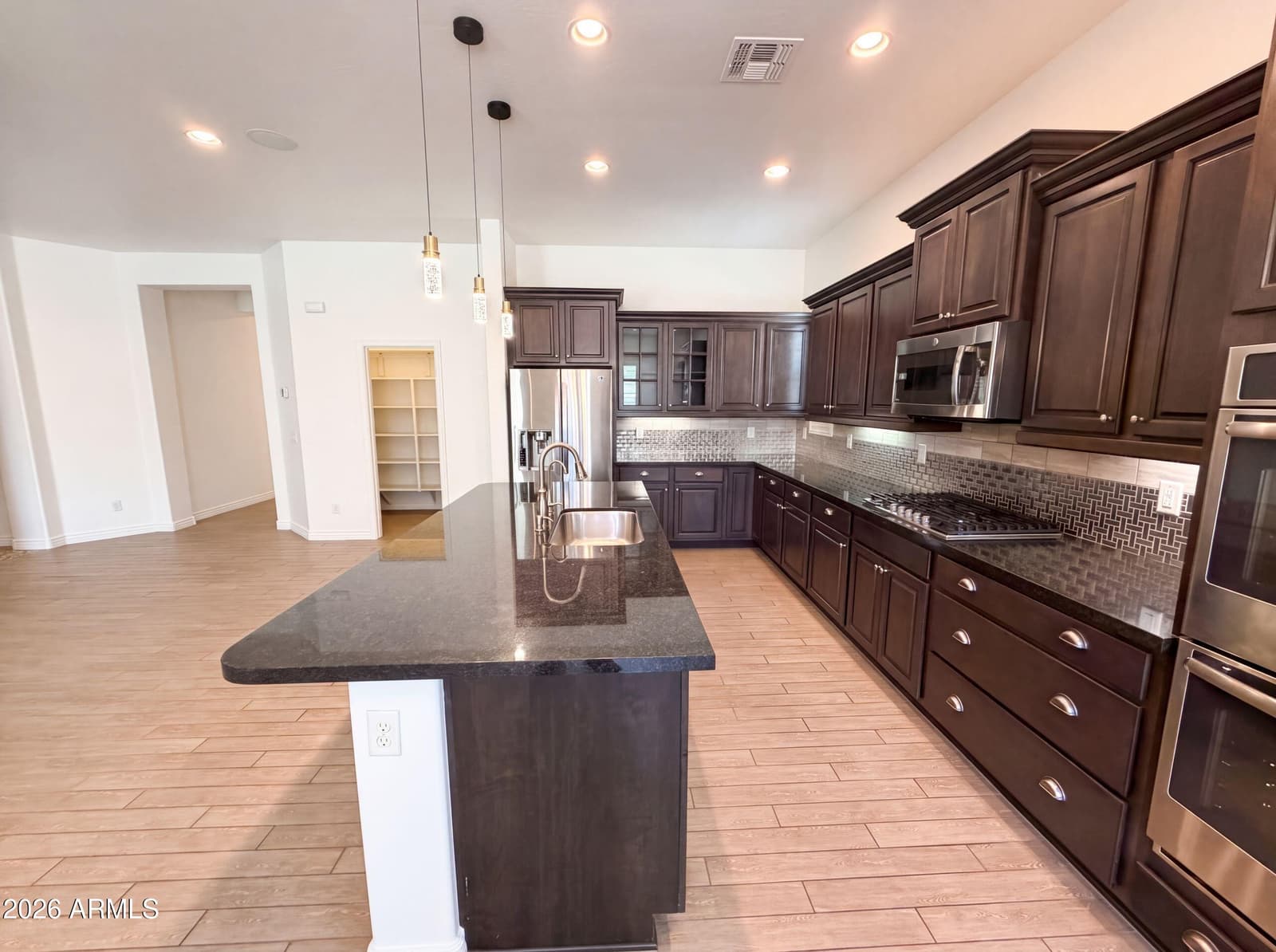 7420 W CRABAPPLE Drive, Peoria, AZ 85383 — photo 12 of 35
