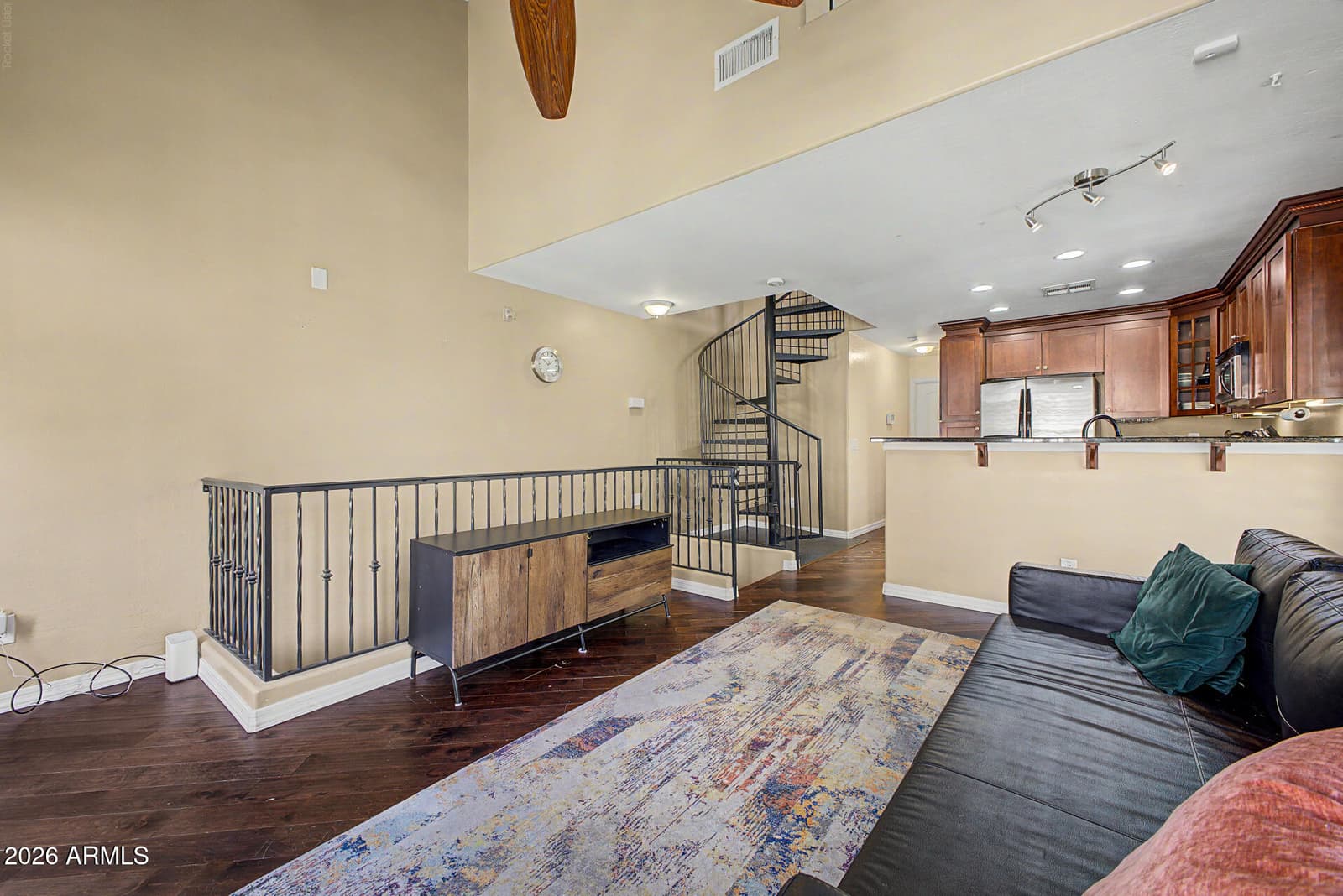 5734 S 21ST Terrace, Phoenix, AZ 85040 — photo 10 of 32