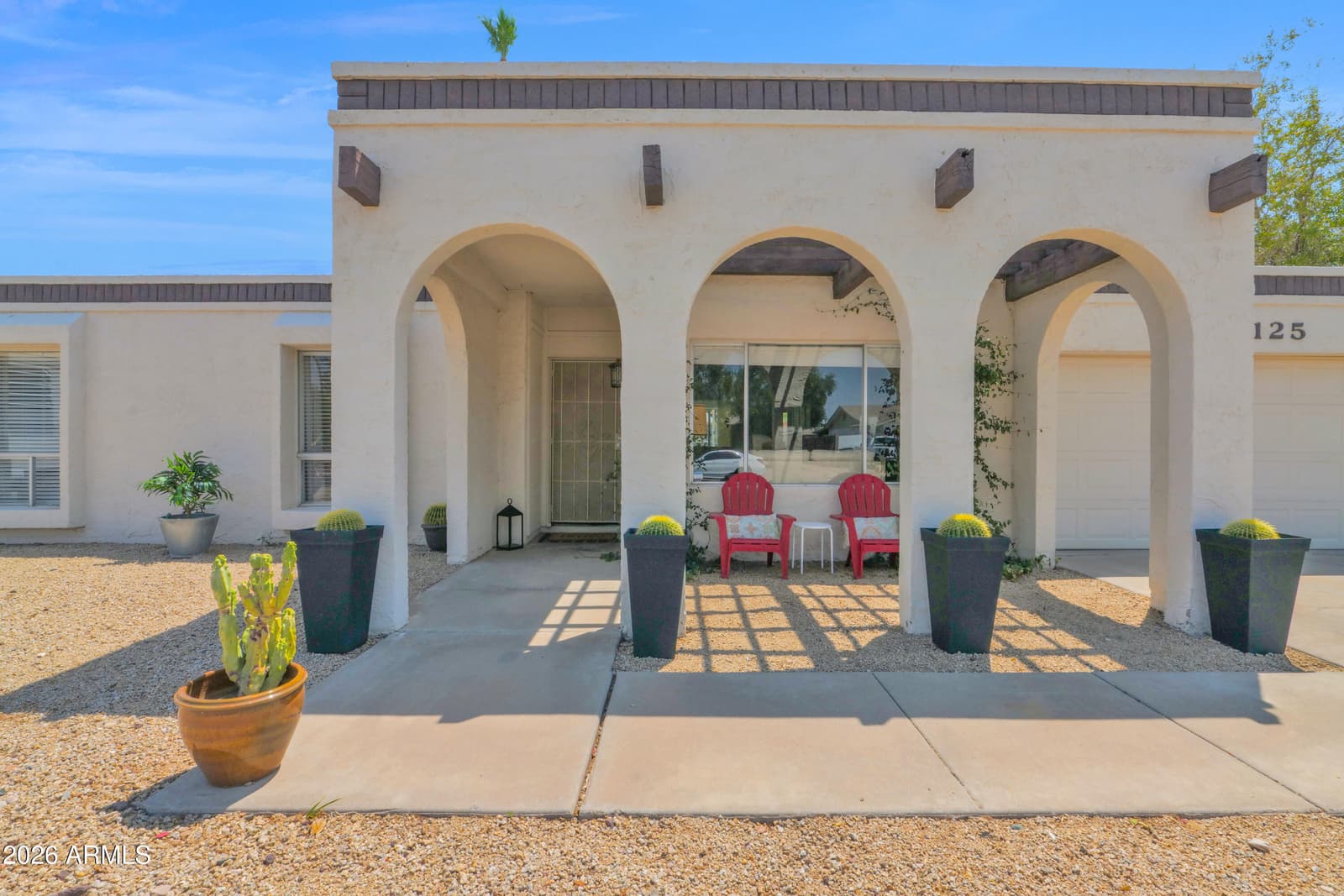 4125 W YUCCA Street, Phoenix, AZ 85029 — photo 3 of 44