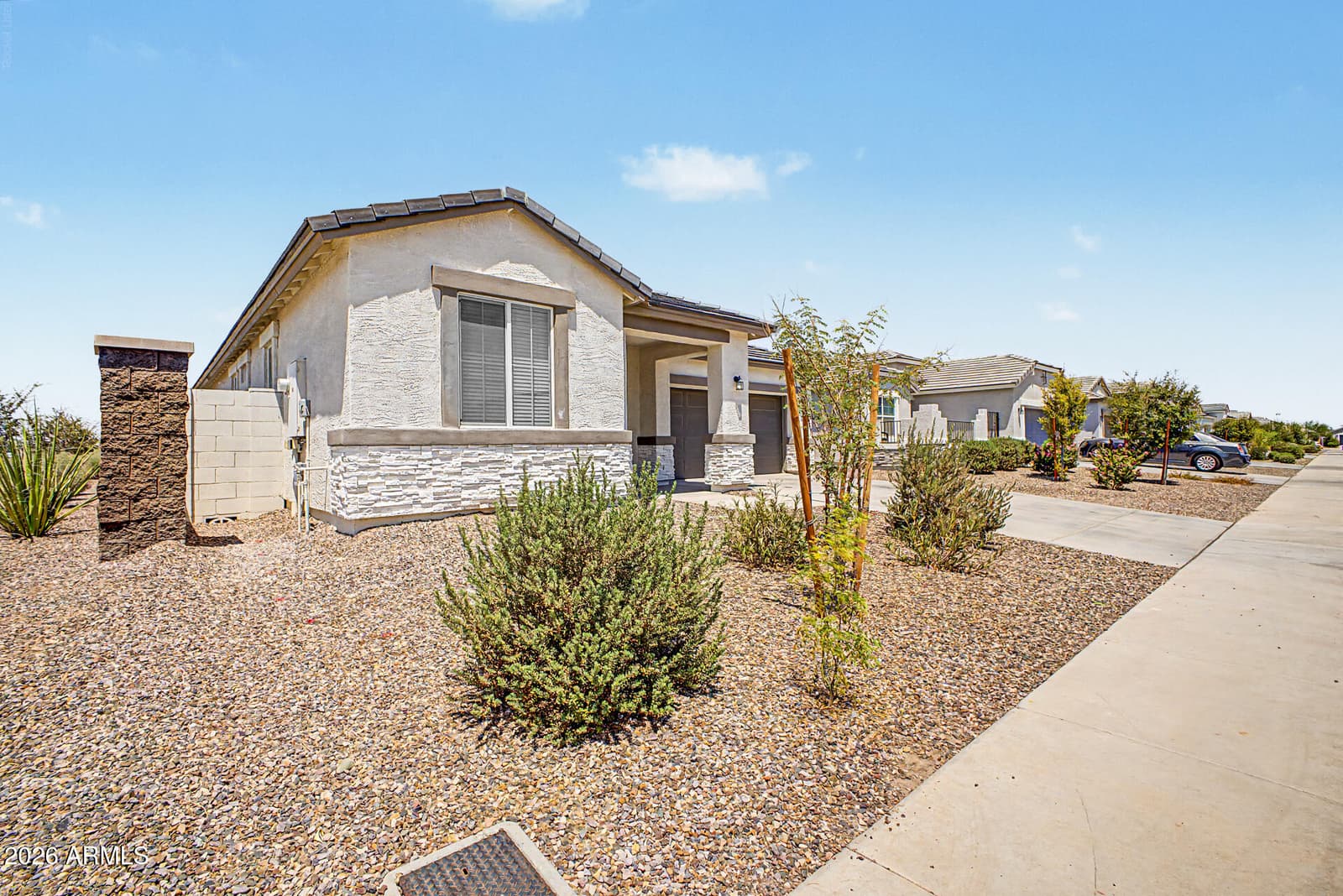 10410 W SONRISAS Street, Tolleson, AZ 85353 — photo 3 of 37