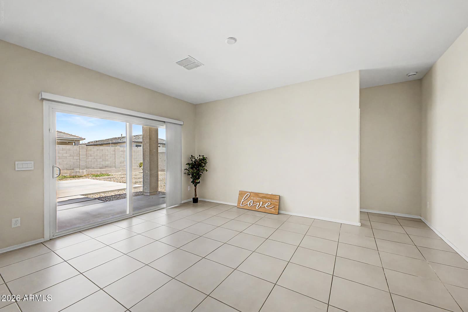 10410 W SONRISAS Street, Tolleson, AZ 85353 — photo 9 of 37