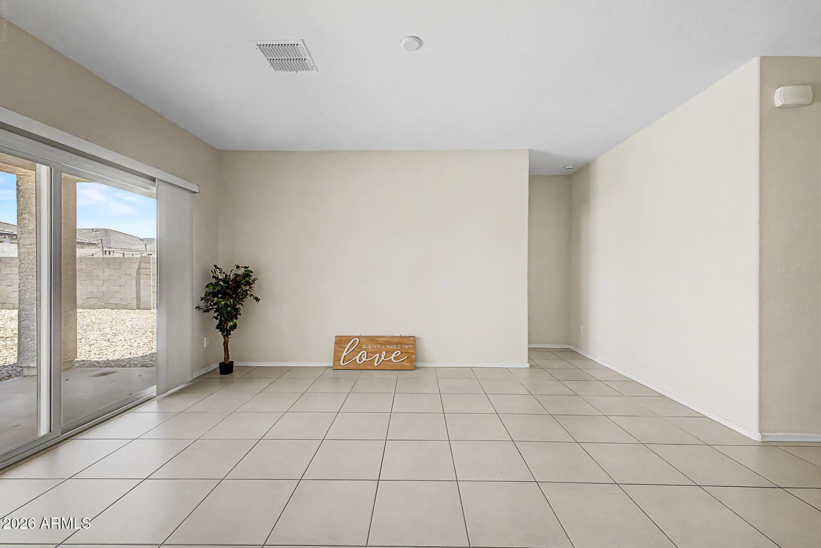 10410 W SONRISAS Street, Tolleson, AZ 85353 — photo 10 of 37