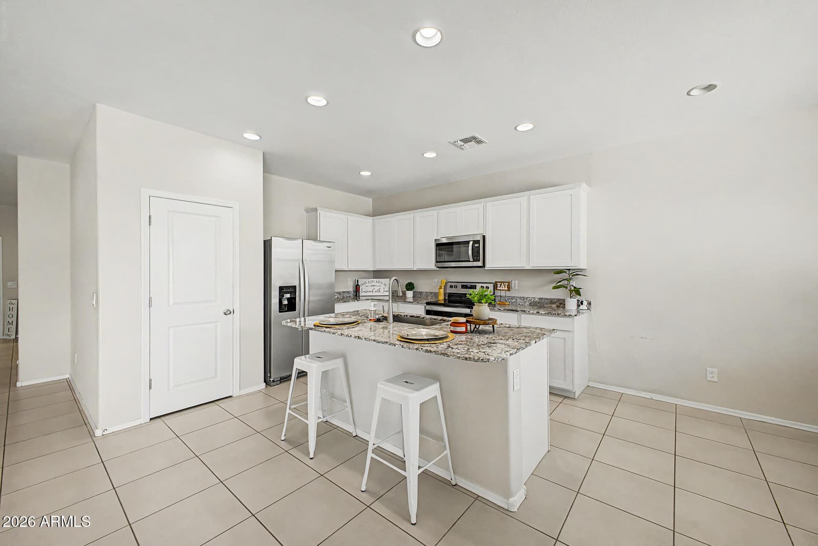 10410 W SONRISAS Street, Tolleson, AZ 85353 — photo 14 of 37