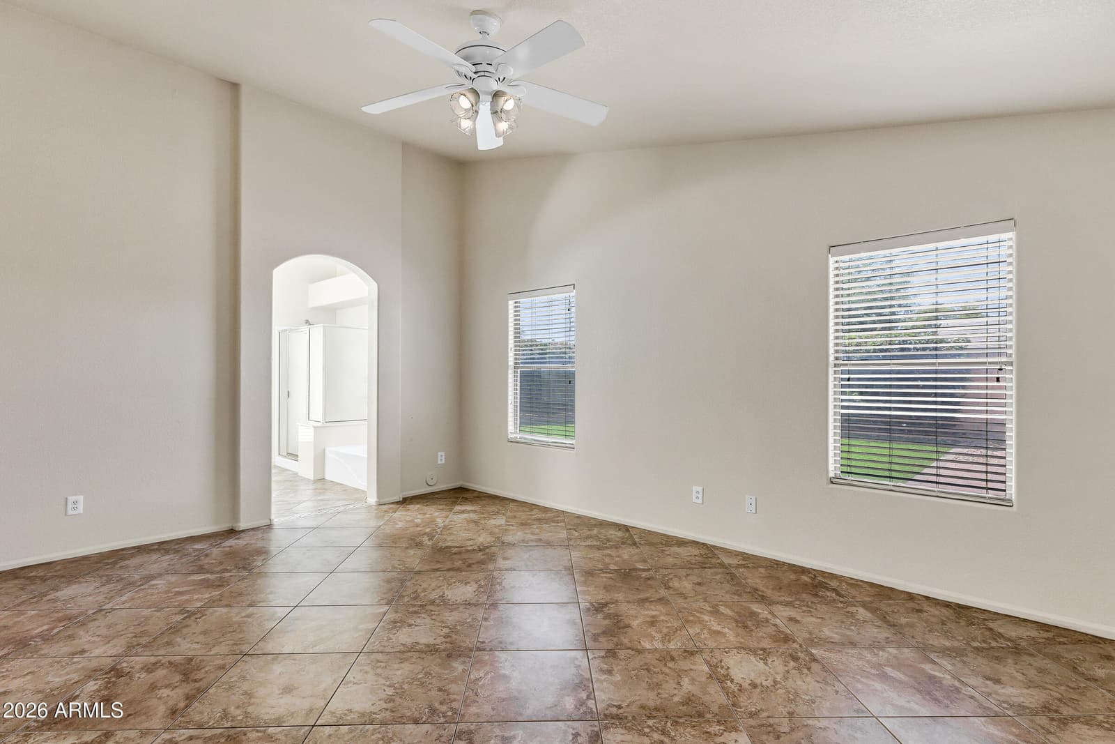 11219 W VERNON Avenue, Avondale, AZ 85392 — photo 12 of 25