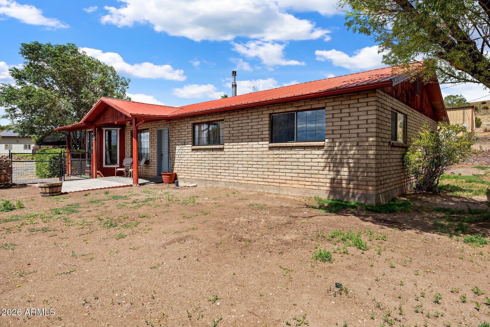 685 N ALTA VISTA Drive, Eagar, AZ 85925 — photo 3 of 35
