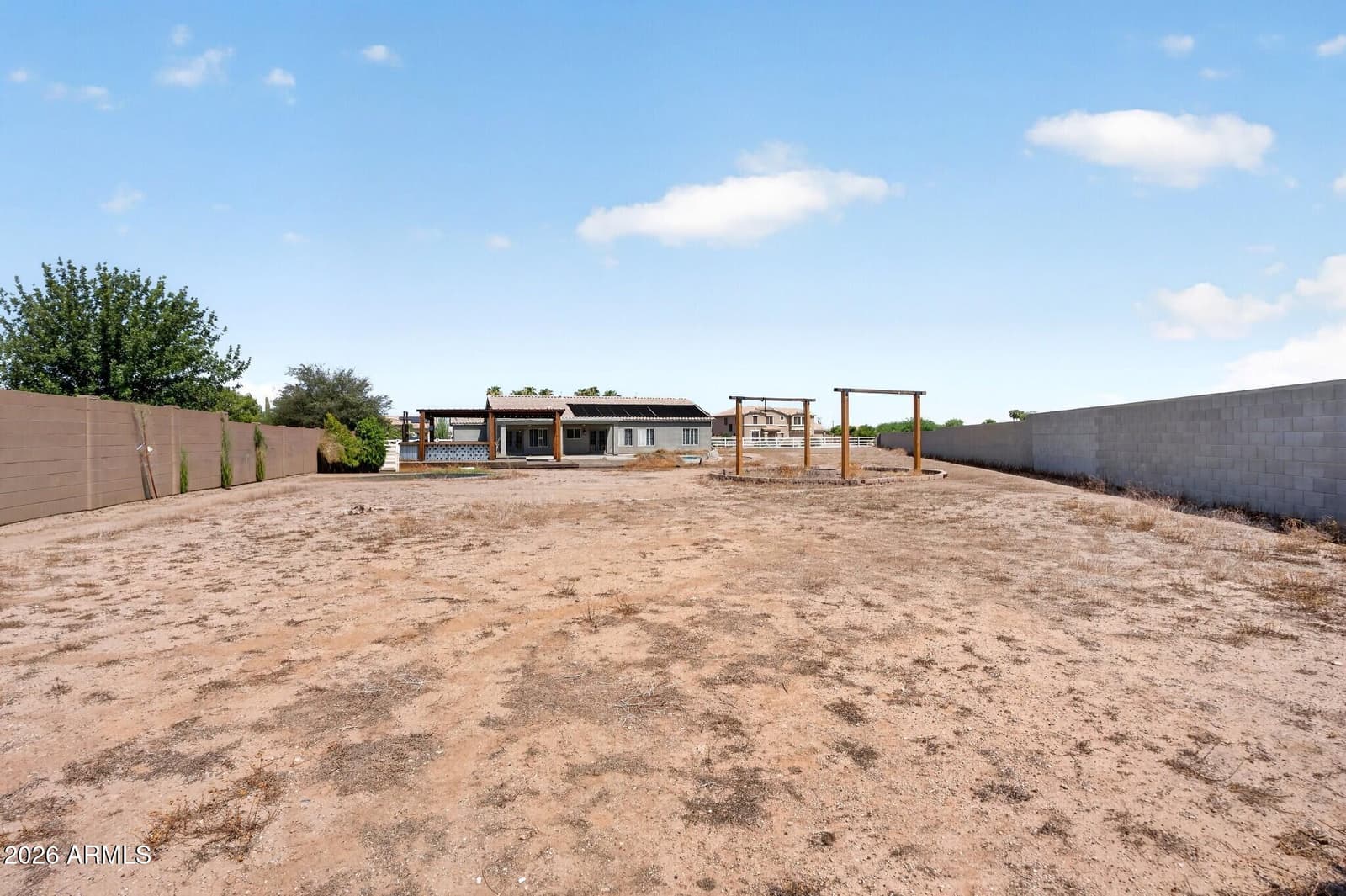 275 E DESERT HOLLY Drive, San Tan Valley, AZ 85143 — photo 63 of 75